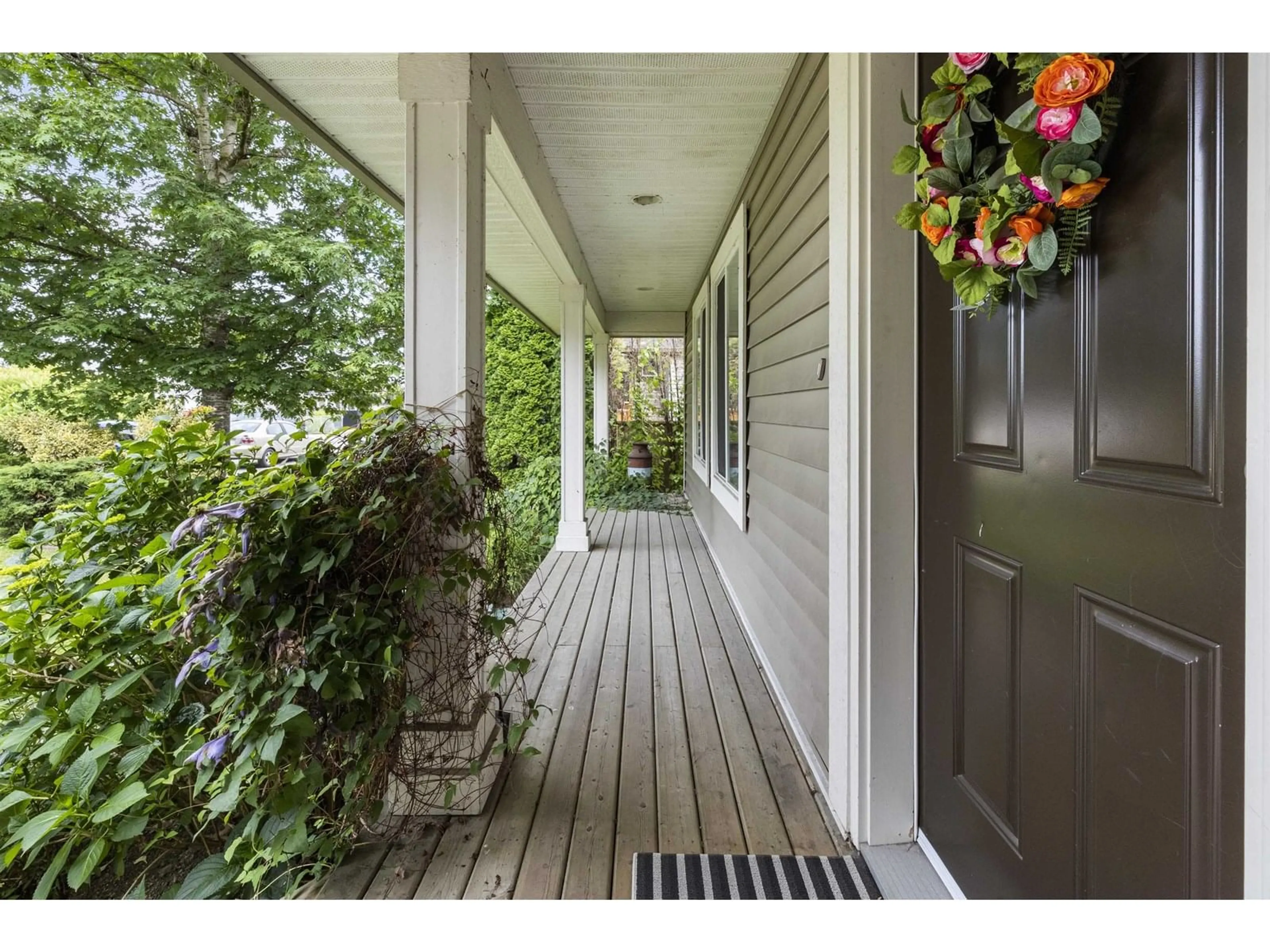 Indoor entryway for 21670 MAXWELL, Langley British Columbia V2Y2P9