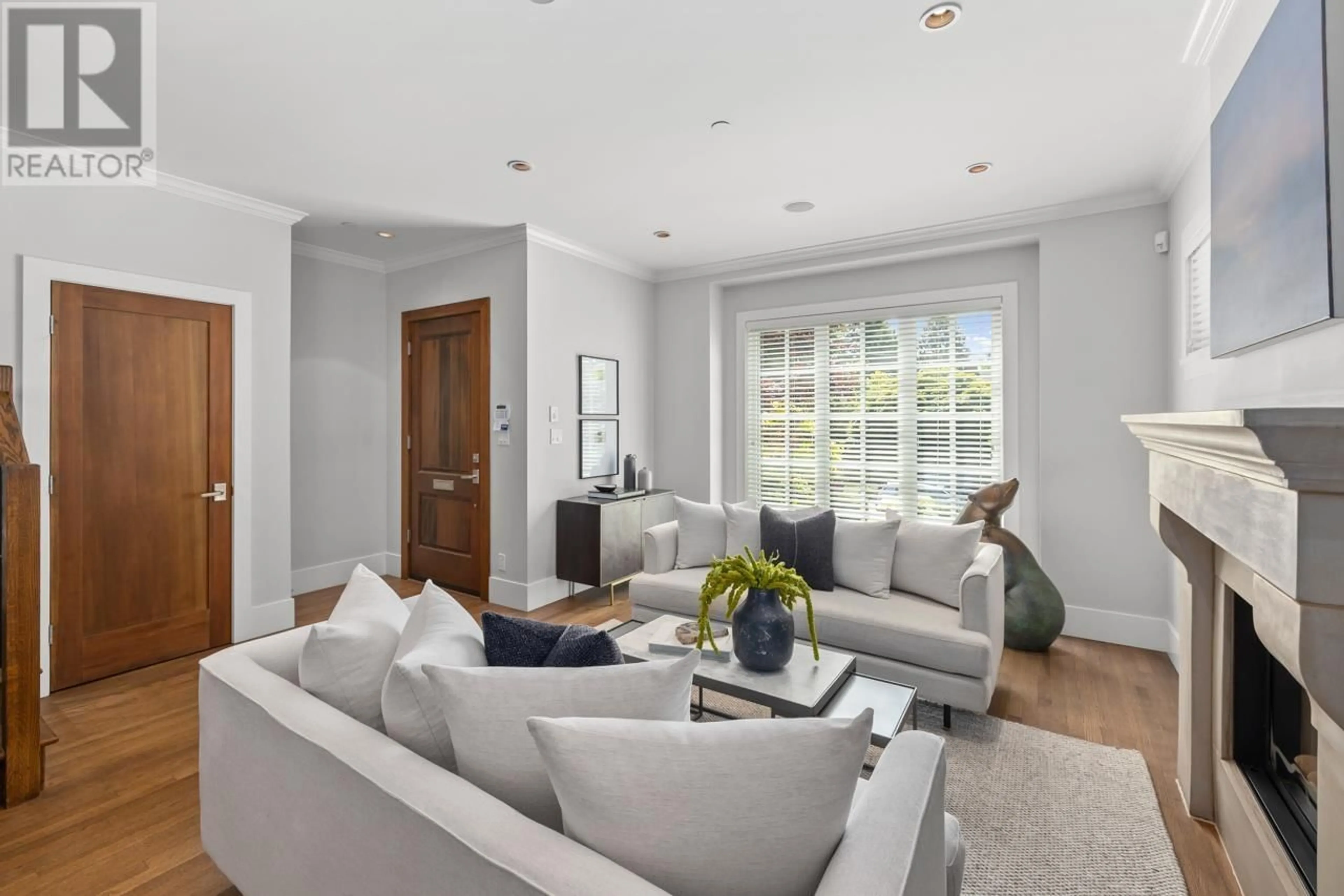 Living room with furniture, unknown for 3749 39TH AVENUE, Vancouver British Columbia V6N3A6