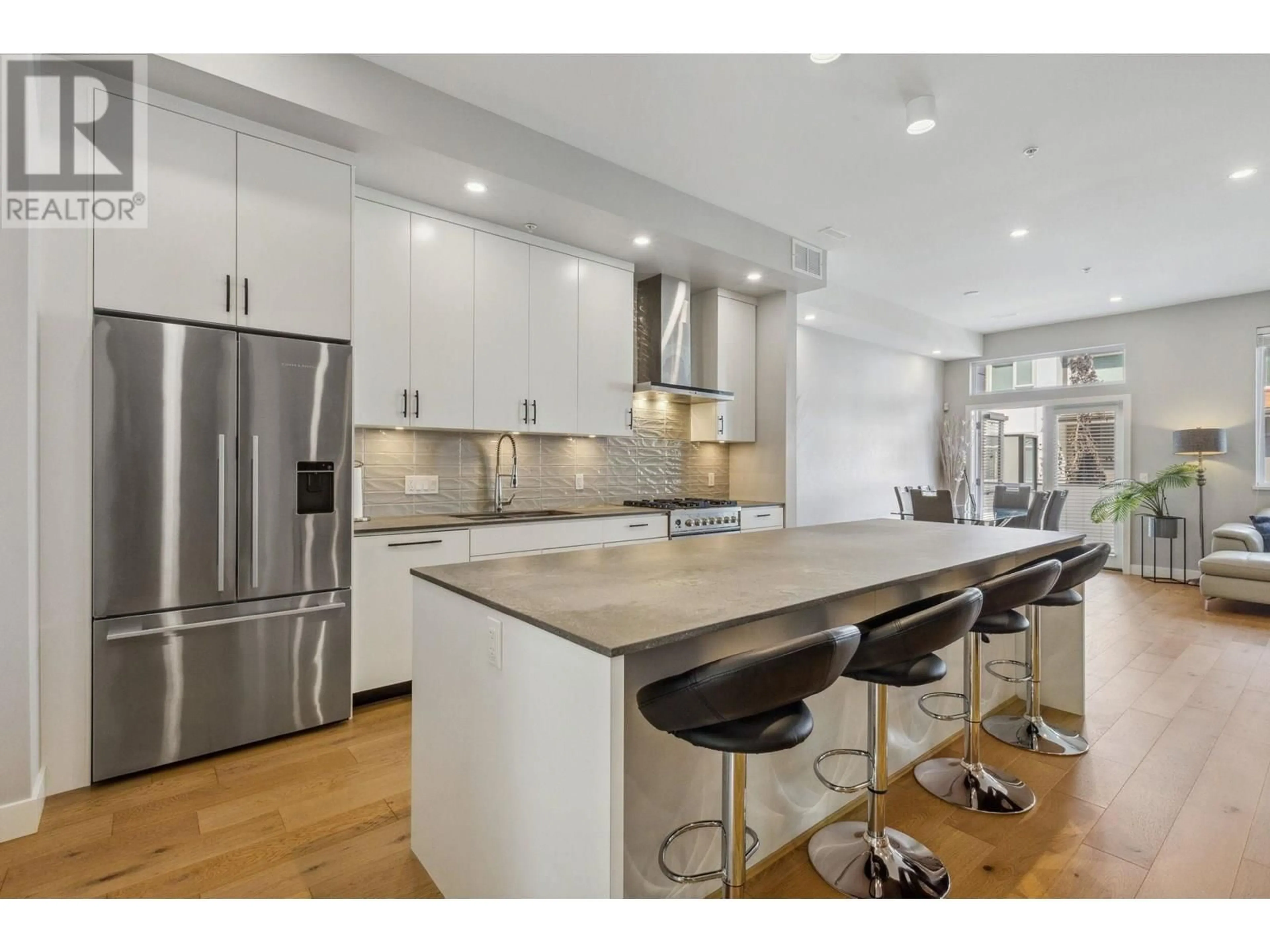 Open concept kitchen, unknown for 4684 CAPILANO ROAD, North Vancouver British Columbia V7R4K3