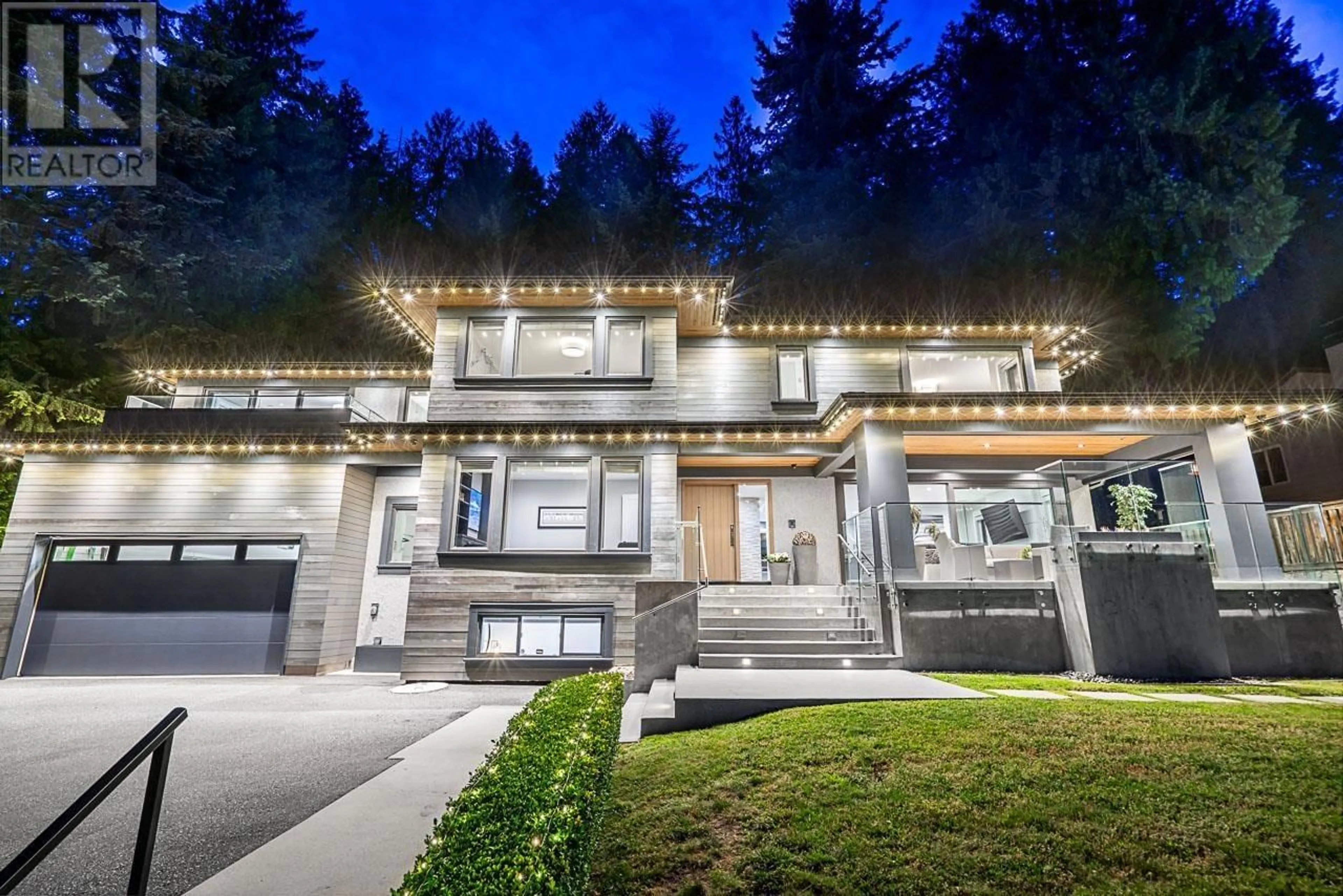 Home with brick exterior material, unknown for 3071 SPENCER COURT, West Vancouver British Columbia V7V3C5