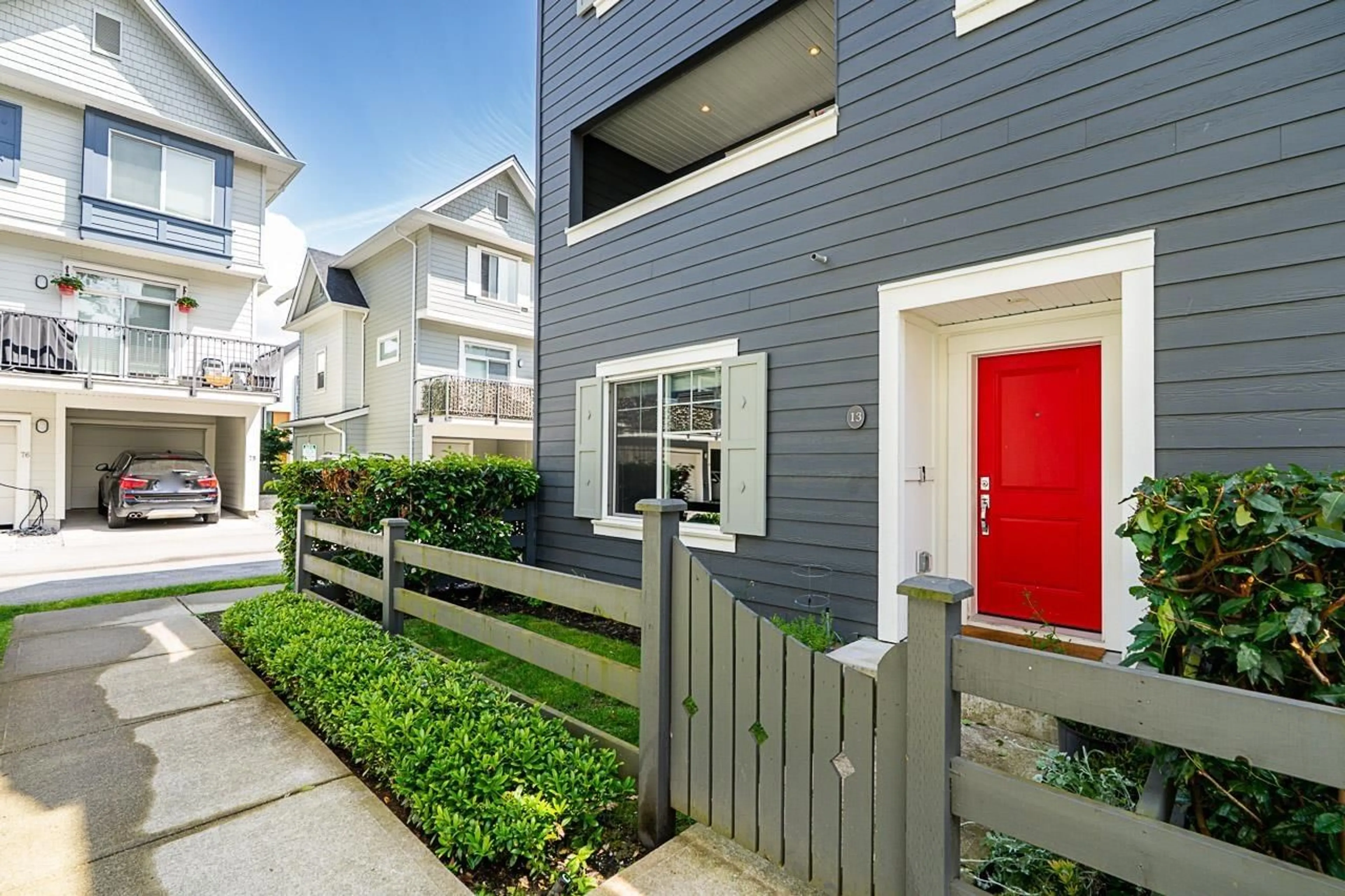 Home with vinyl exterior material, street for 13 - 16678 25, Surrey British Columbia V2Z0Z2