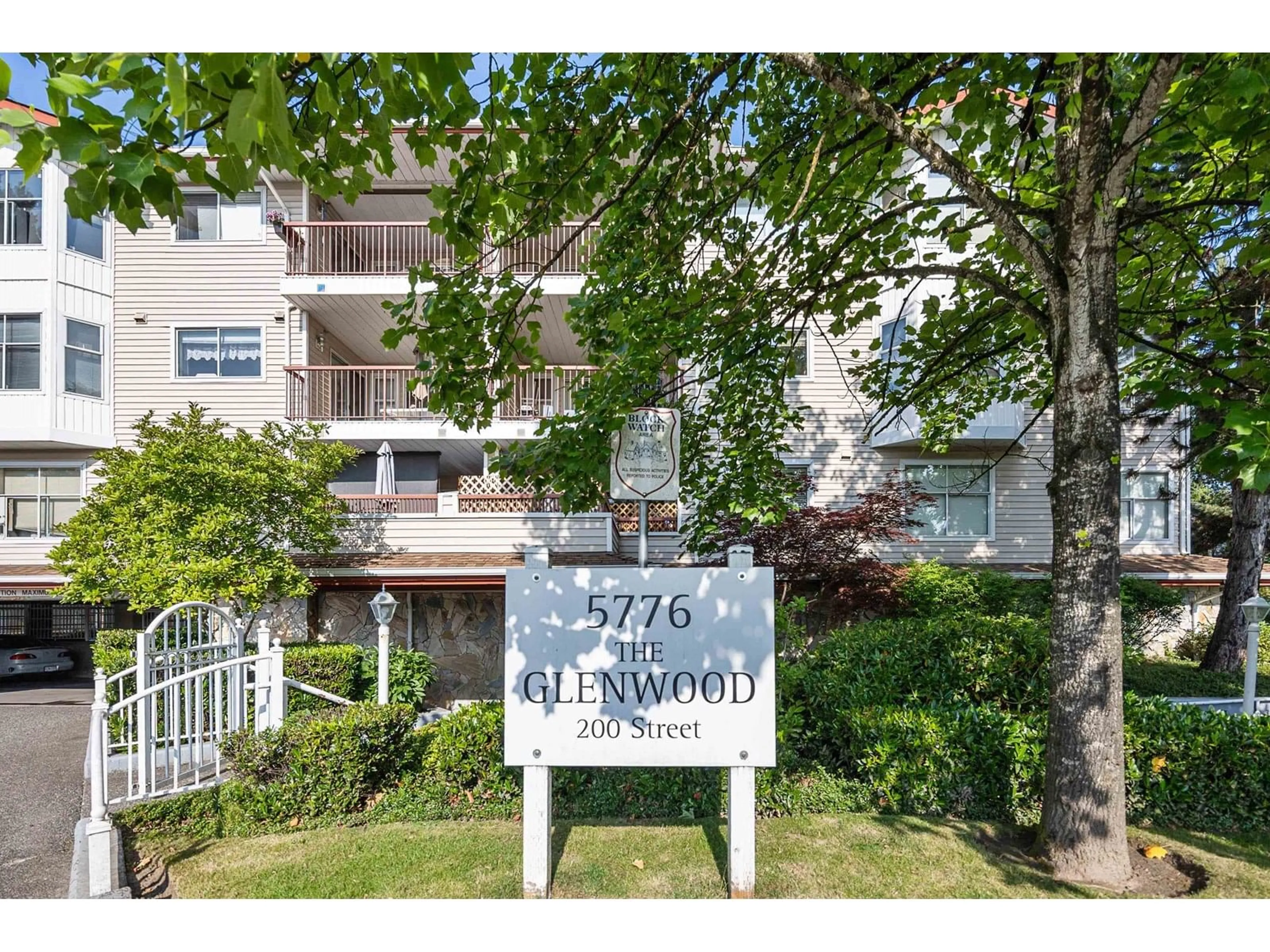 Unknown for 307 - 5776 200, Langley British Columbia V3A1M8