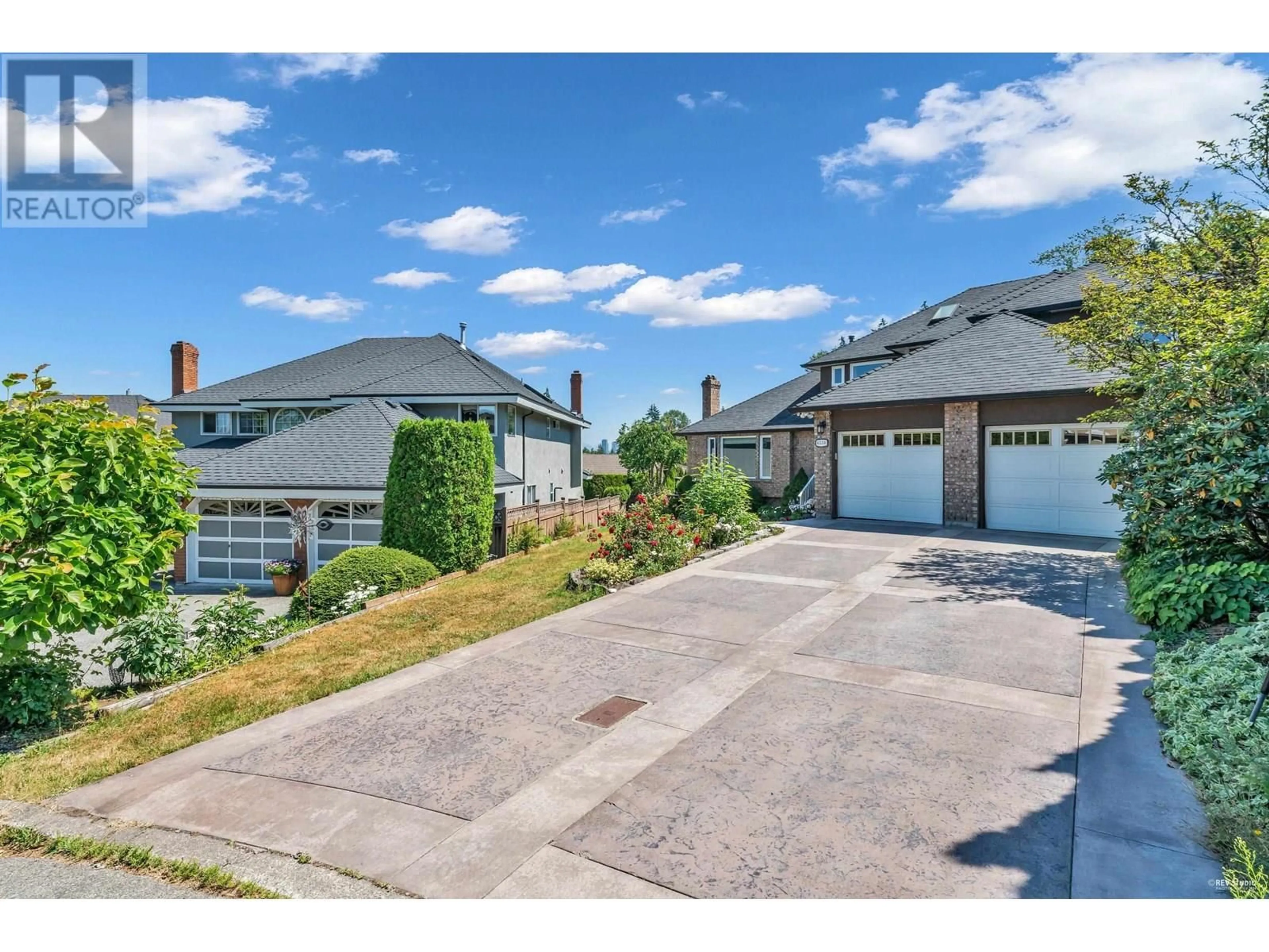 A pic from outside/outdoor area/front of a property/back of a property/a pic from drone, street for 6550 ALBERY PLACE, Burnaby British Columbia V5E4G2
