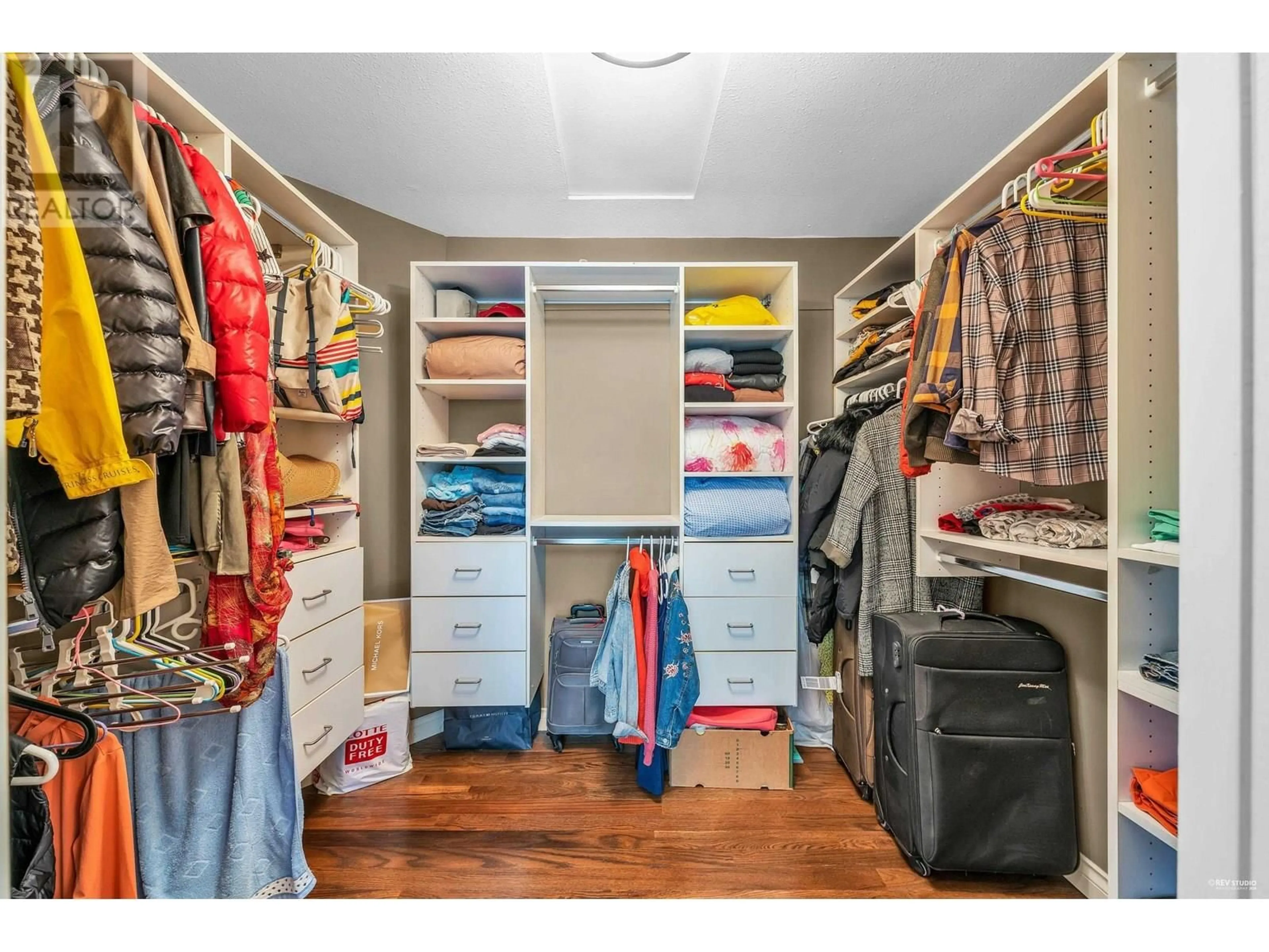 Storage room or clothes room or walk-in closet for 6550 ALBERY PLACE, Burnaby British Columbia V5E4G2