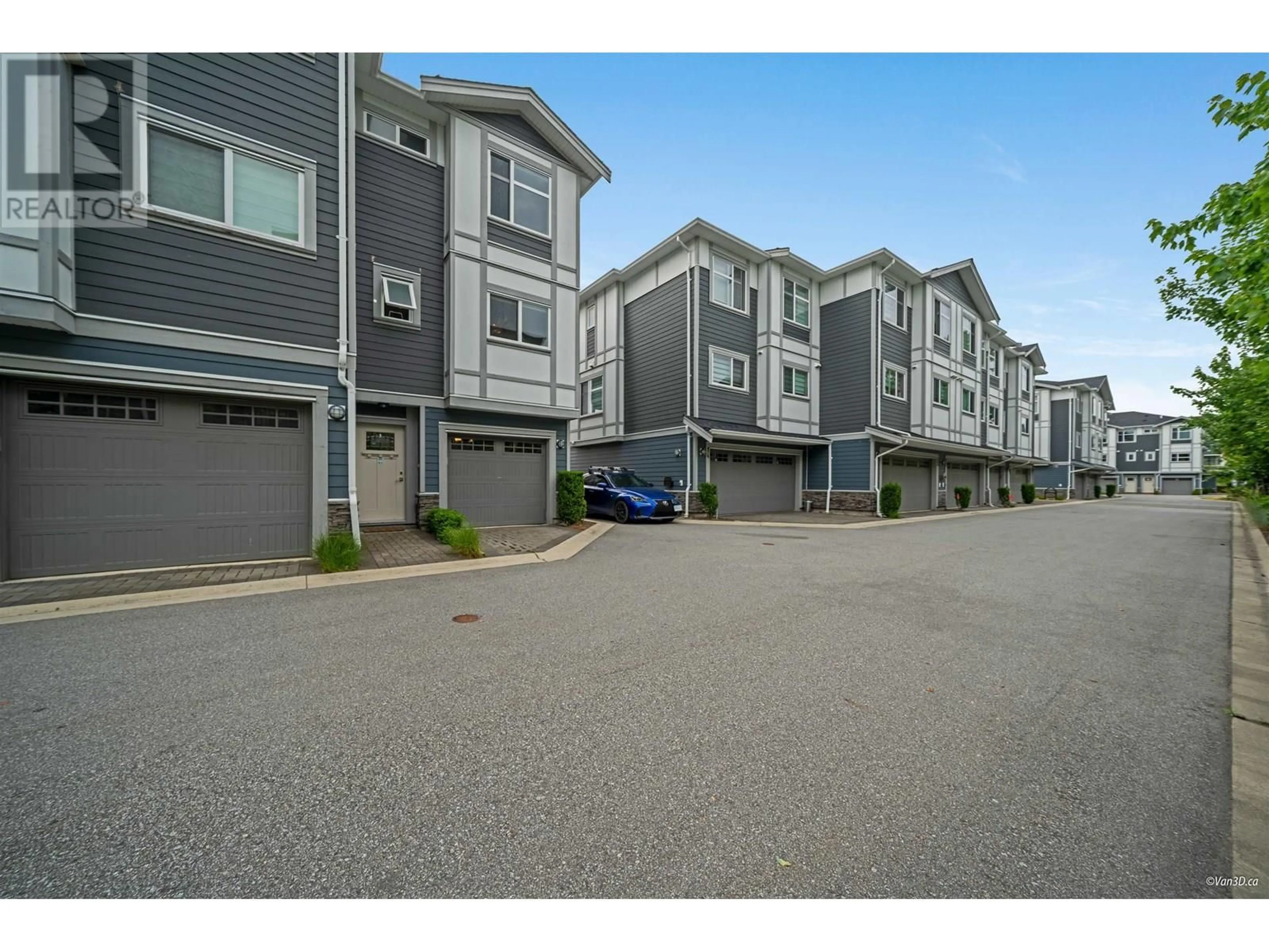 A pic from outside/outdoor area/front of a property/back of a property/a pic from drone, street for 15 - 9560 ALEXANDRA ROAD, Richmond British Columbia V6X1C5