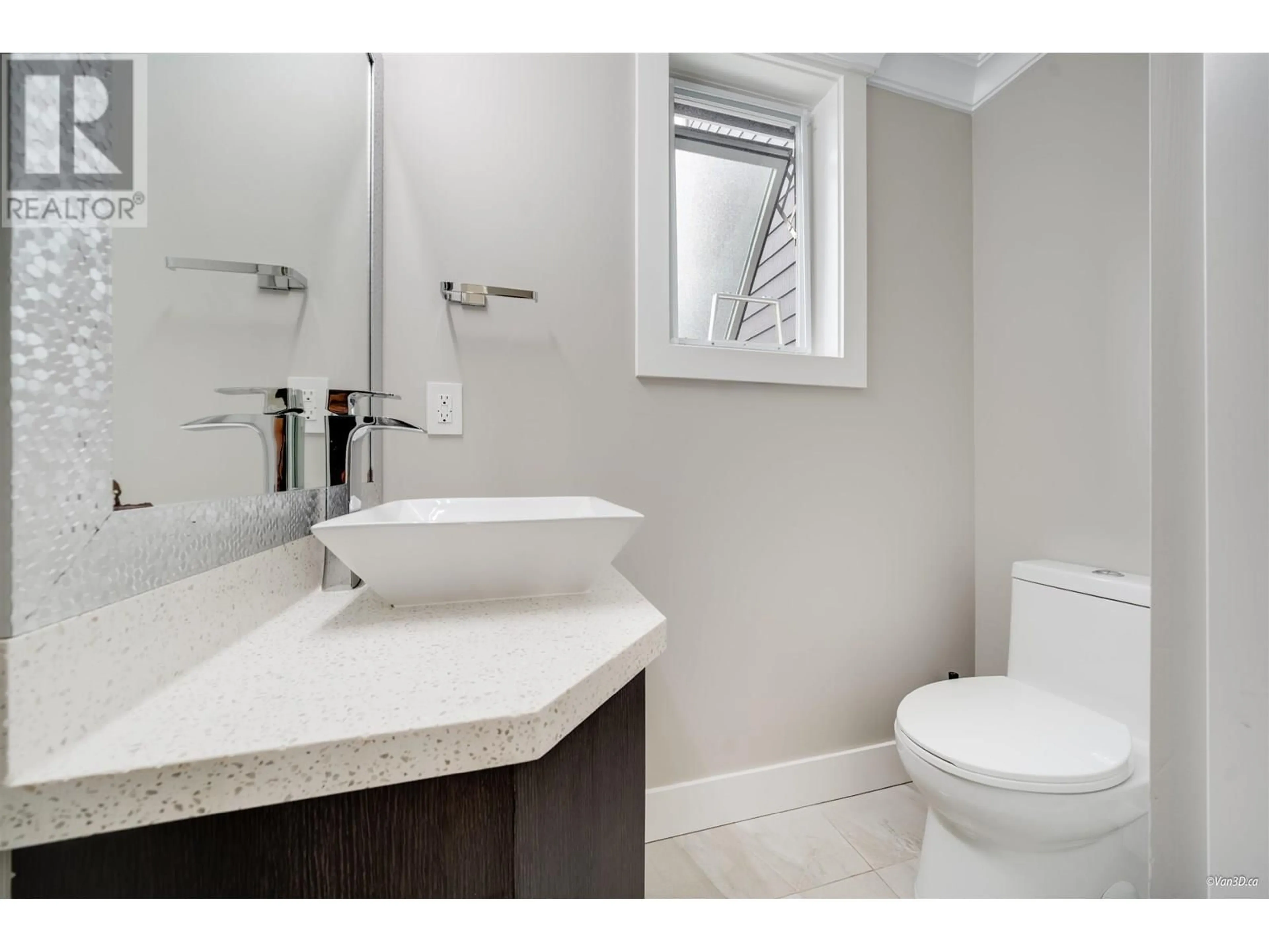 Standard bathroom, ceramic/tile floor for 15 - 9560 ALEXANDRA ROAD, Richmond British Columbia V6X1C5