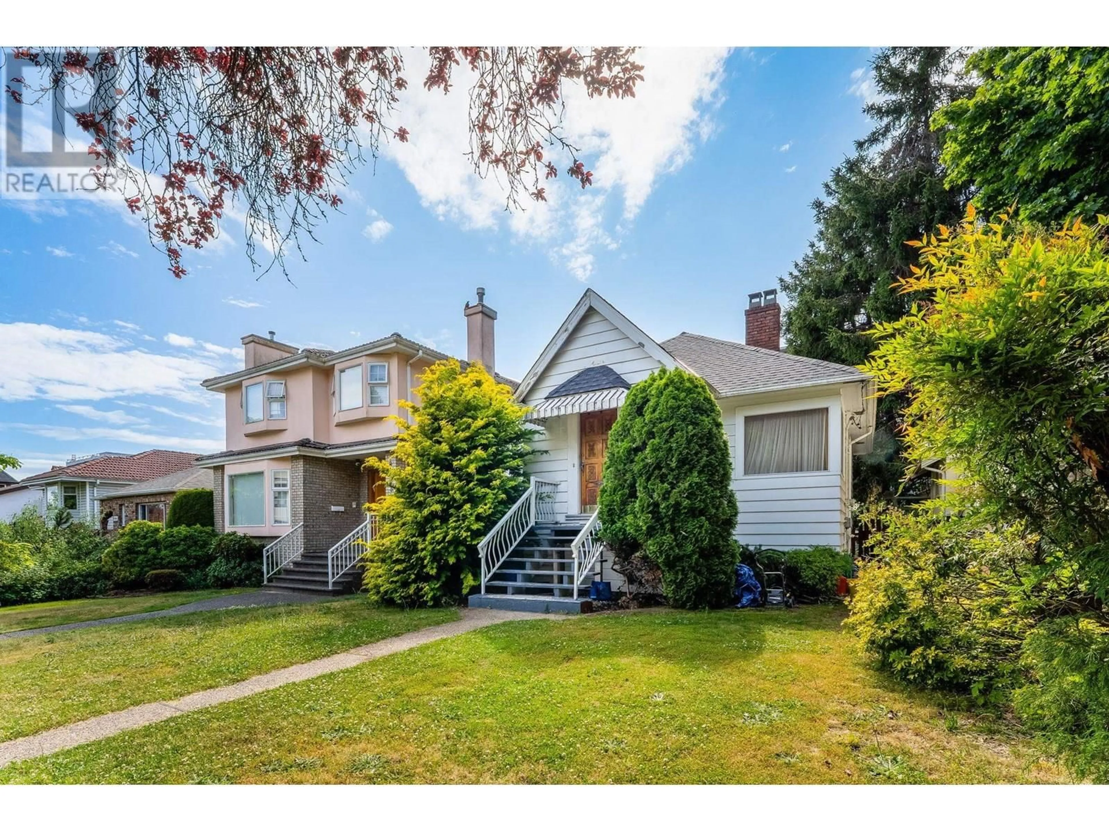 Home with vinyl exterior material, street for 8019 SHAUGHNESSY STREET, Vancouver British Columbia V6P3X9