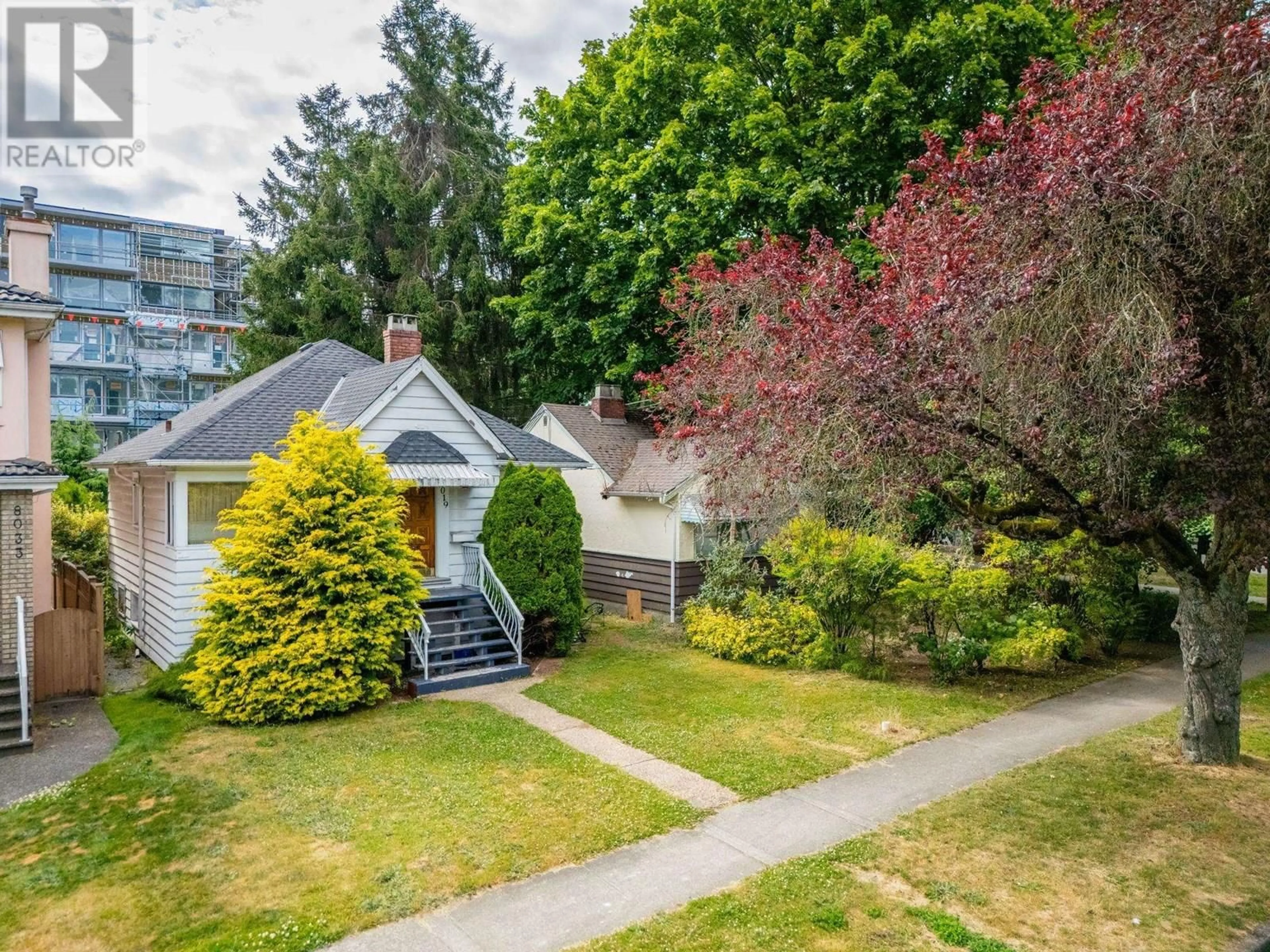 A pic from outside/outdoor area/front of a property/back of a property/a pic from drone, street for 8019 SHAUGHNESSY STREET, Vancouver British Columbia V6P3X9