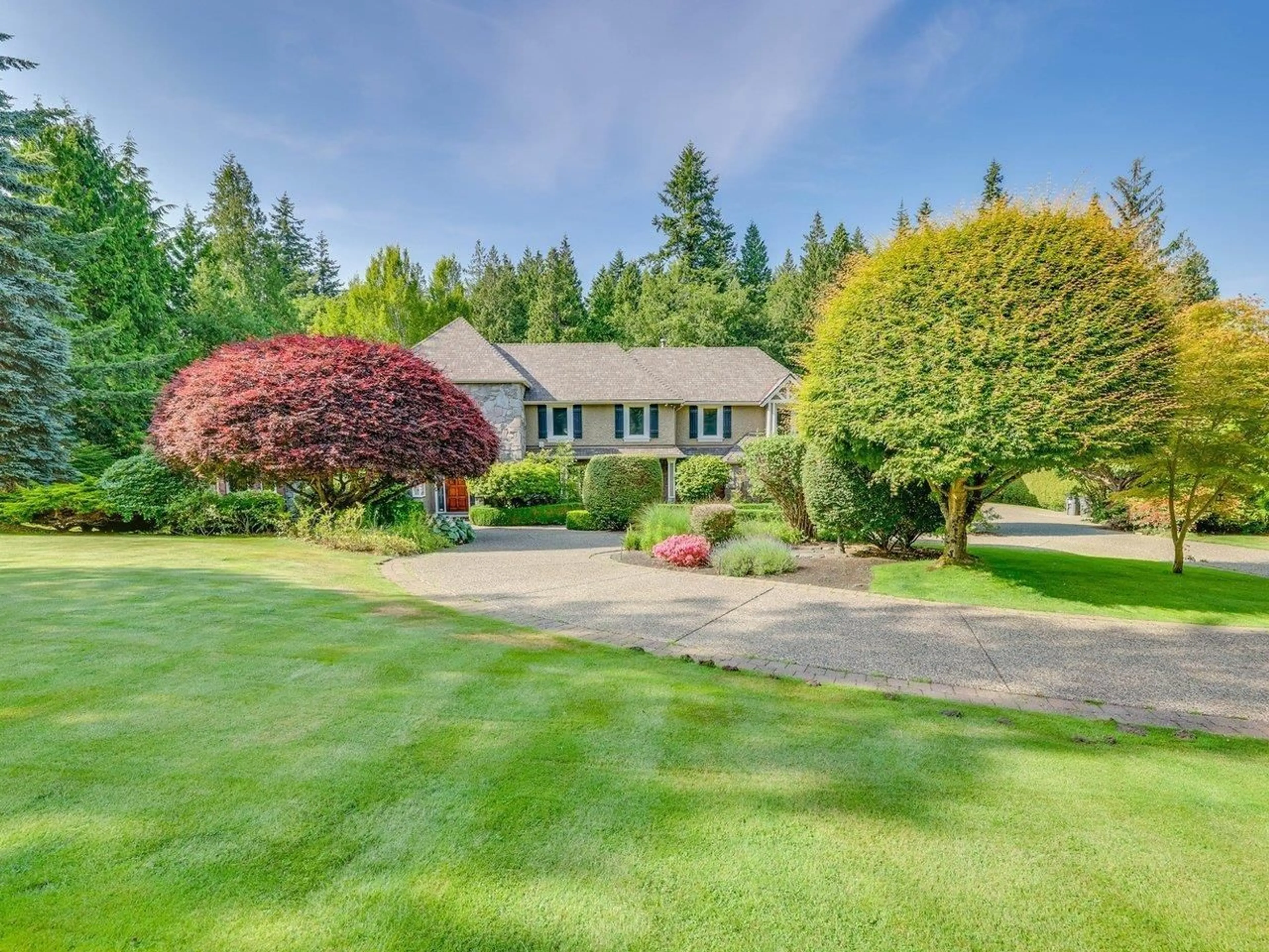 A pic from outside/outdoor area/front of a property/back of a property/a pic from drone, unknown for 13315 25, Surrey British Columbia V4P1Y6