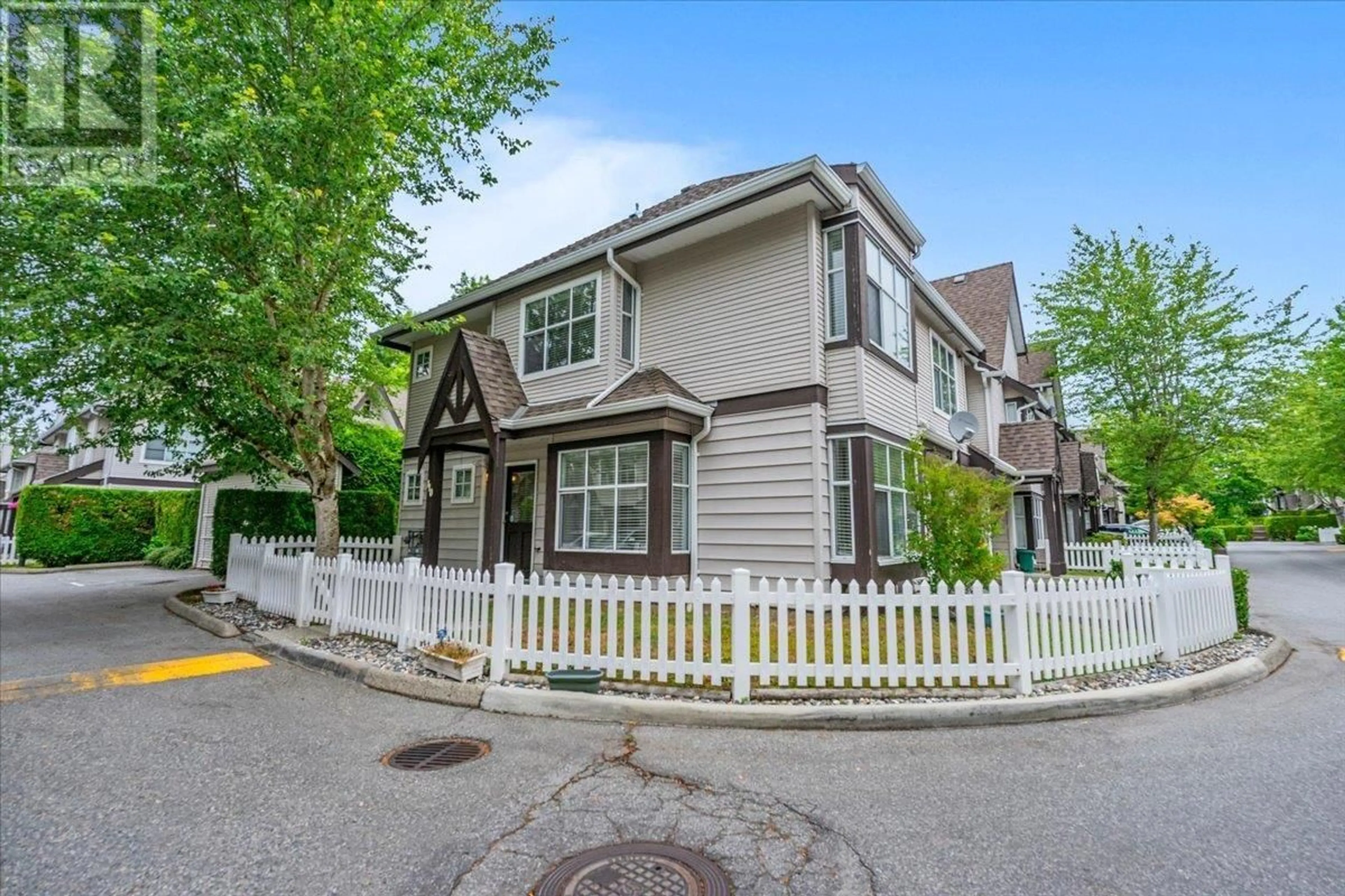 Home with vinyl exterior material, street for 110 - 12099 237 STREET, Maple Ridge British Columbia V4R2C3