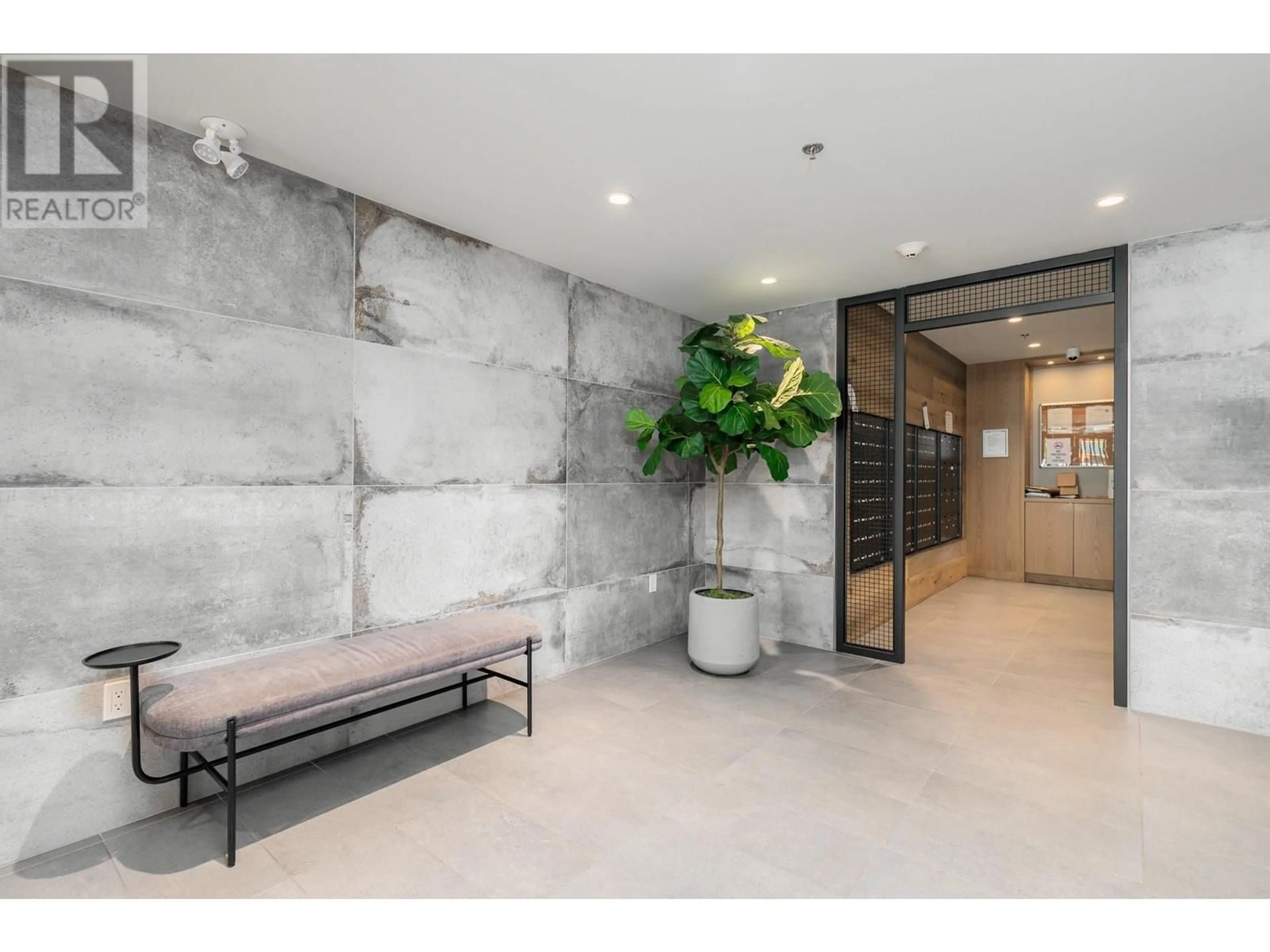 Indoor foyer for 505 - 83 MOODY STREET, Port Moody British Columbia V3H0K7