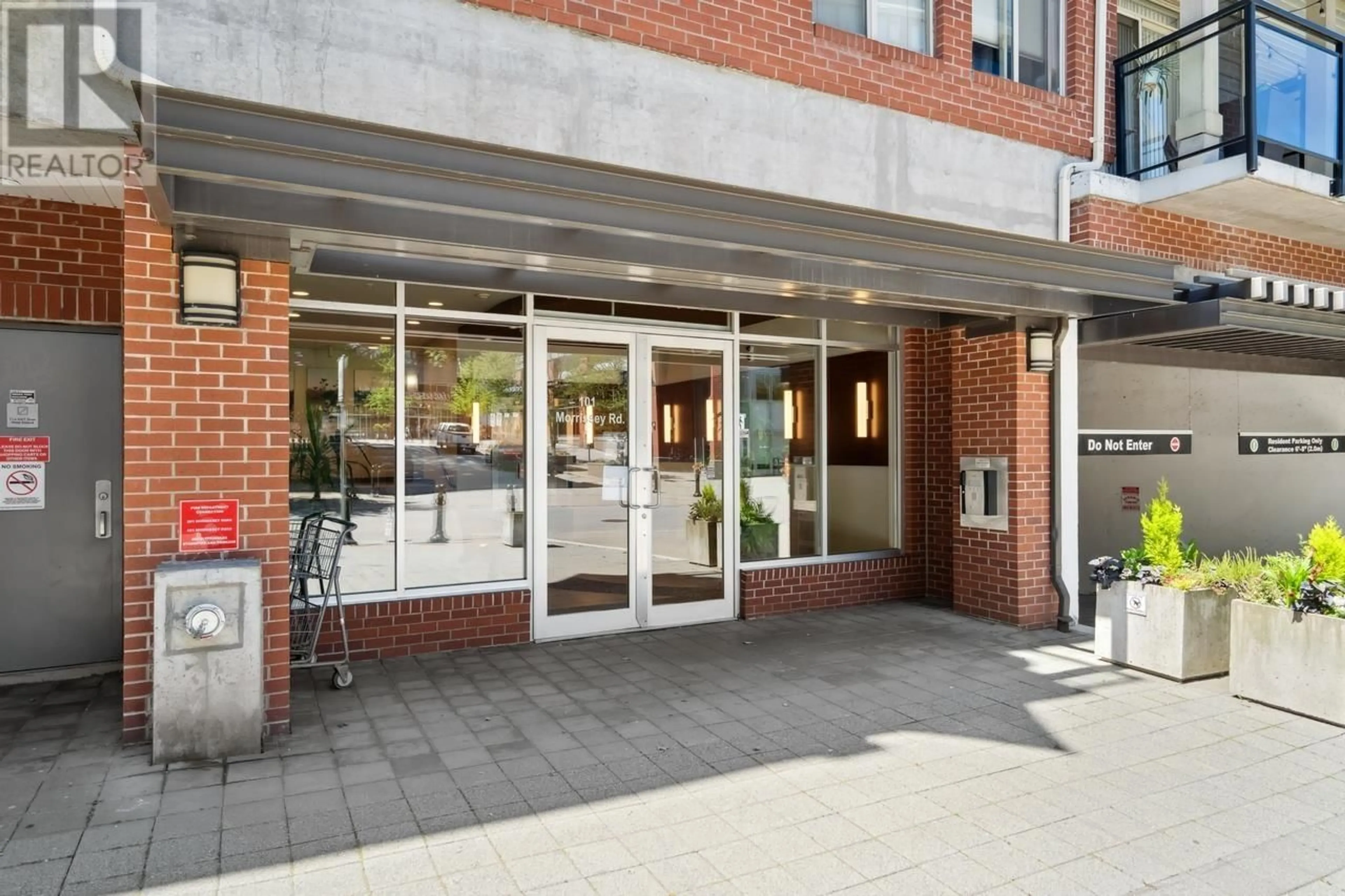 Indoor foyer for 311 - 101 MORRISSEY ROAD, Port Moody British Columbia V3H0E6