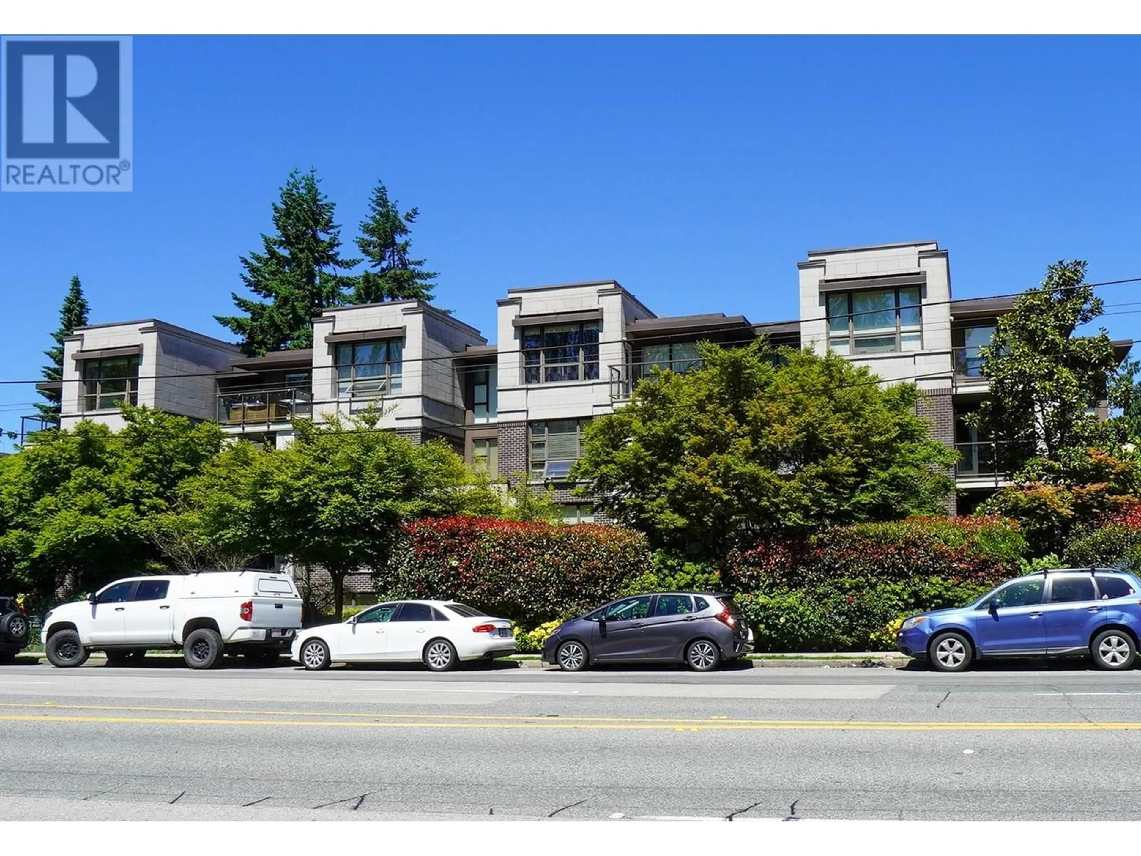 A pic from outside/outdoor area/front of a property/back of a property/a pic from drone, street for 206 - 3839 4TH AVENUE, Vancouver British Columbia V6R1P8