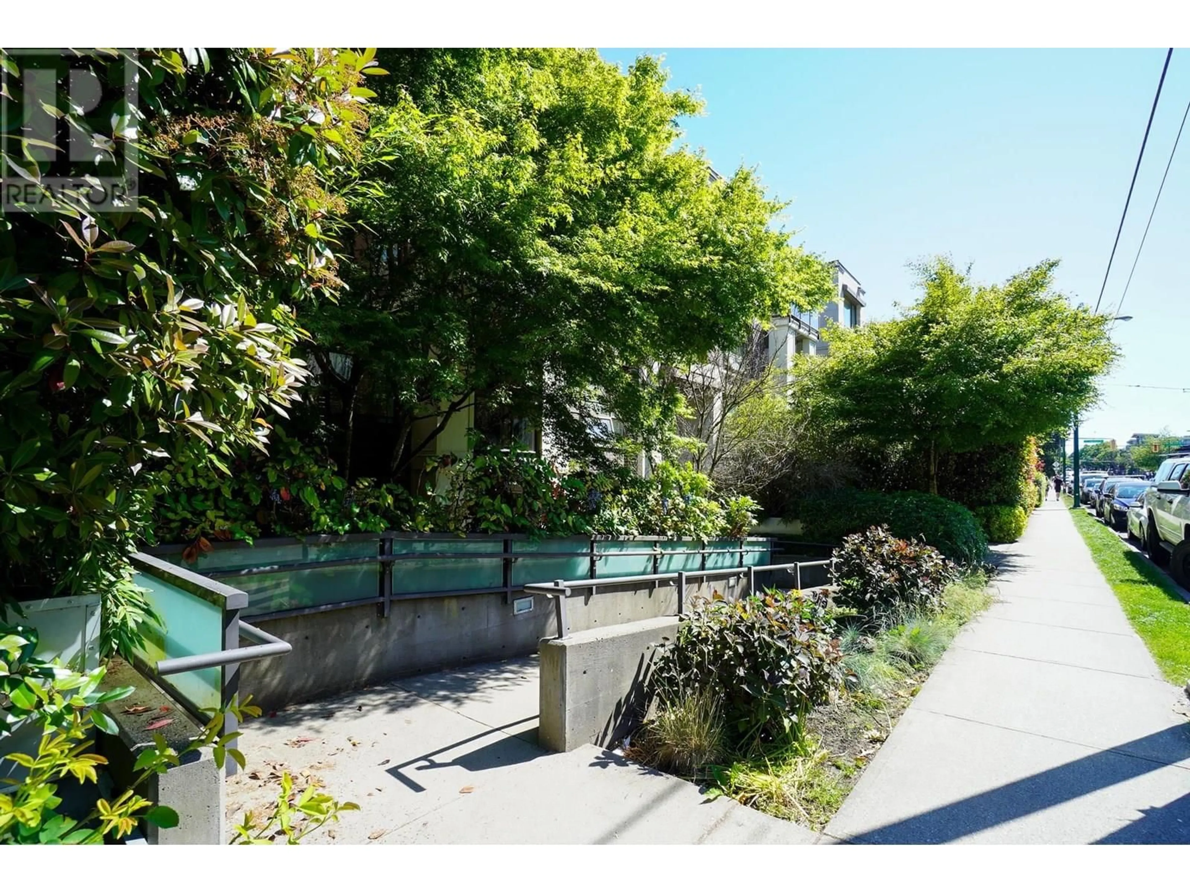 Patio, street for 206 - 3839 4TH AVENUE, Vancouver British Columbia V6R1P8