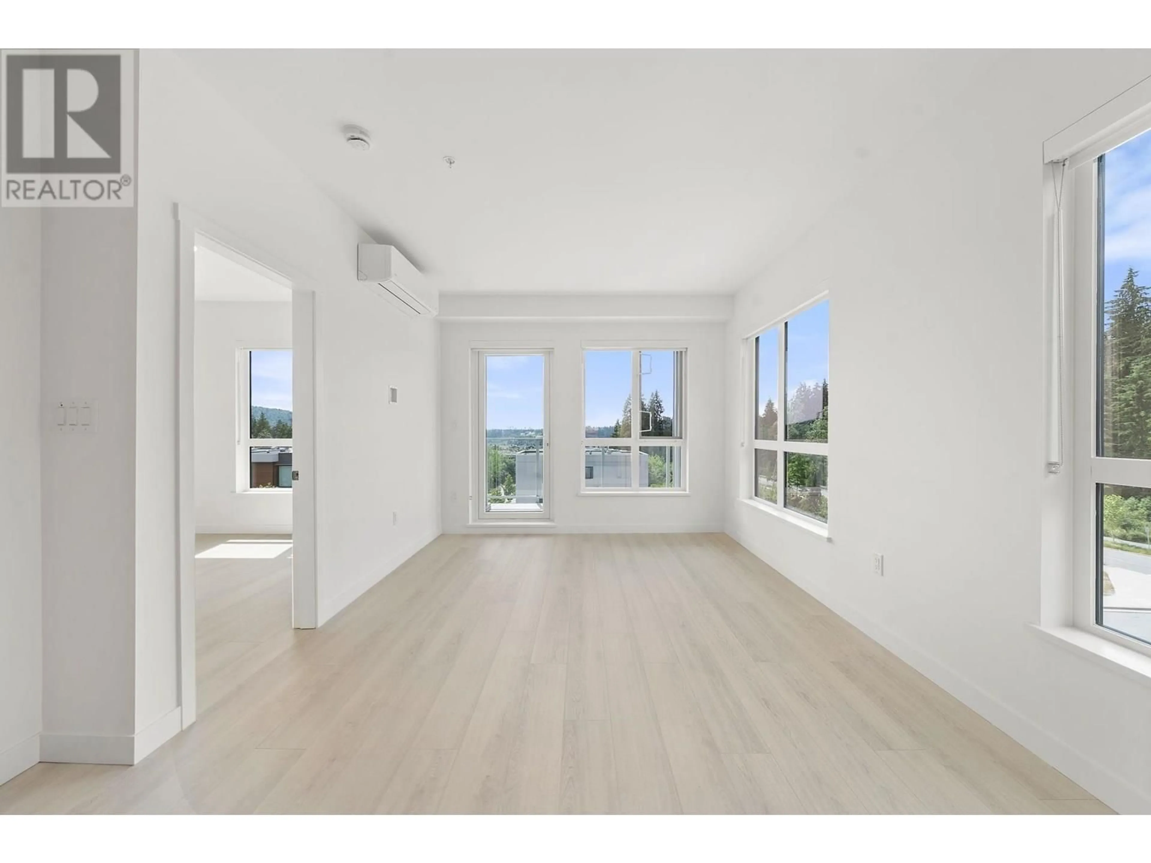 A pic of a room for 404 - 3594 MALSUM DRIVE, North Vancouver British Columbia V7G0B4