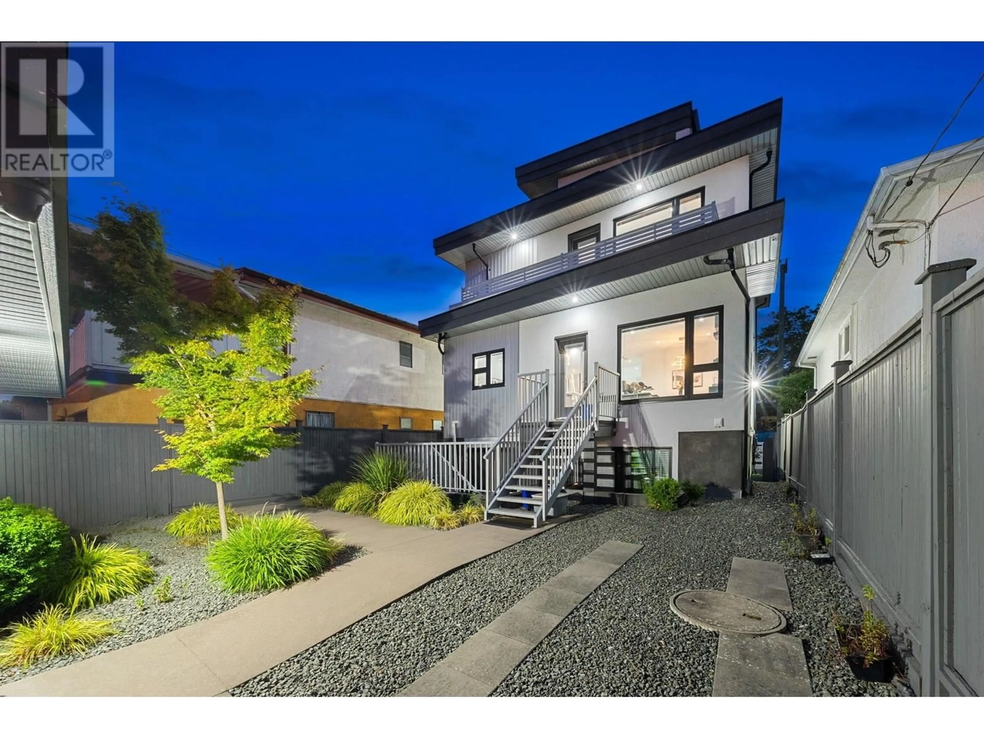 Home with vinyl exterior material, street for 250 53RD AVENUE, Vancouver British Columbia V5X1H9