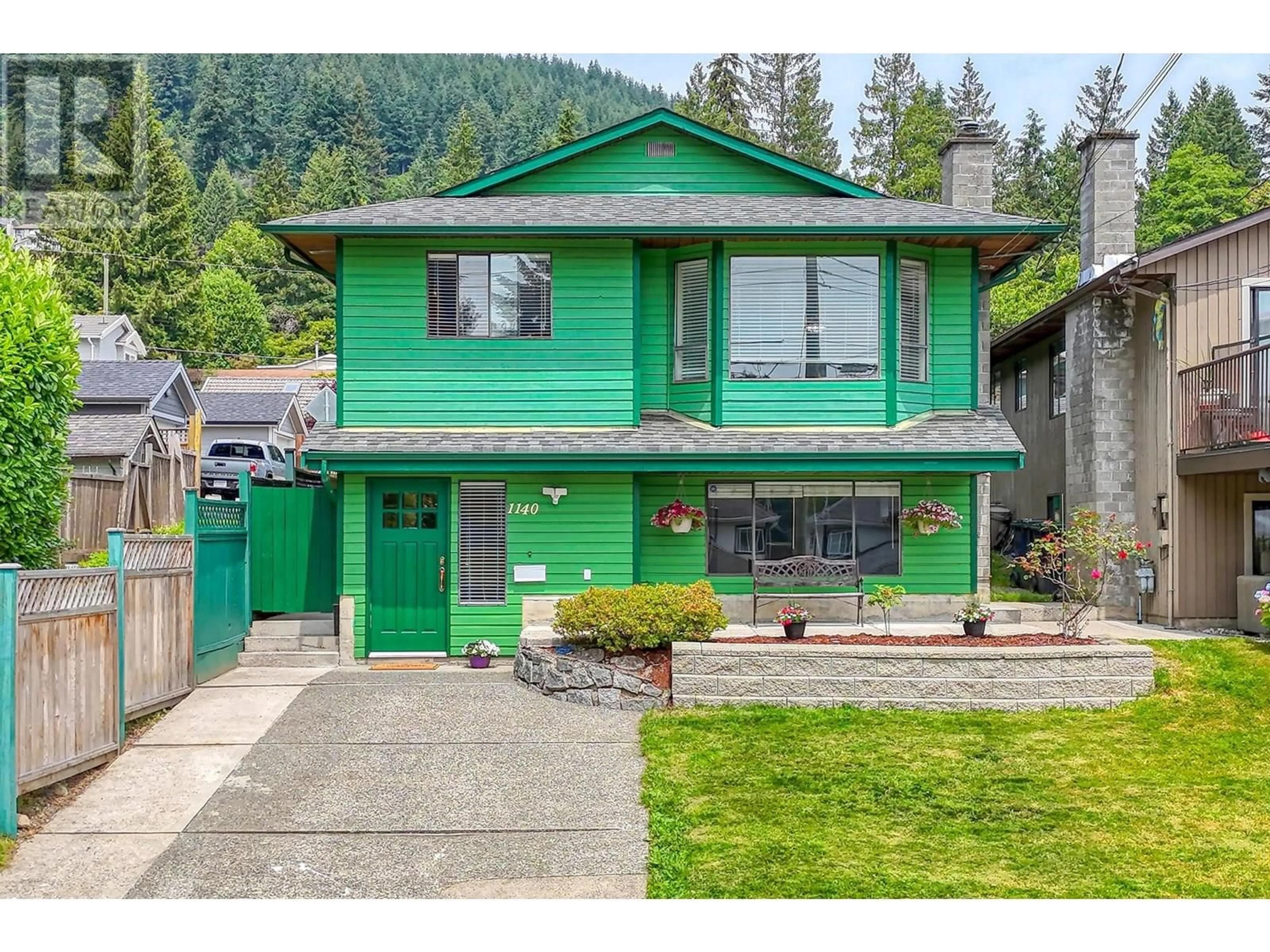 Home with vinyl exterior material, street for 1140 CROFT ROAD, North Vancouver British Columbia V7K1K1