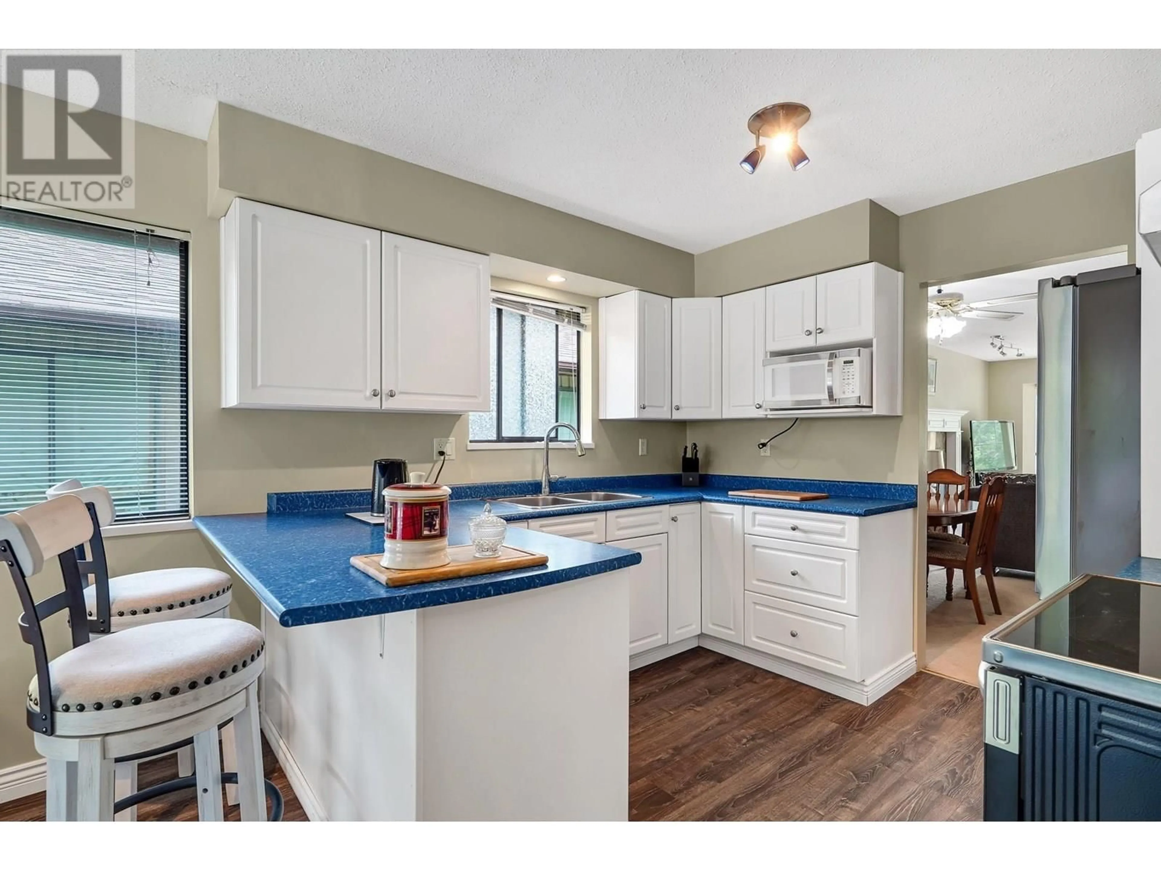 Open concept kitchen, ceramic/tile floor for 1140 CROFT ROAD, North Vancouver British Columbia V7K1K1