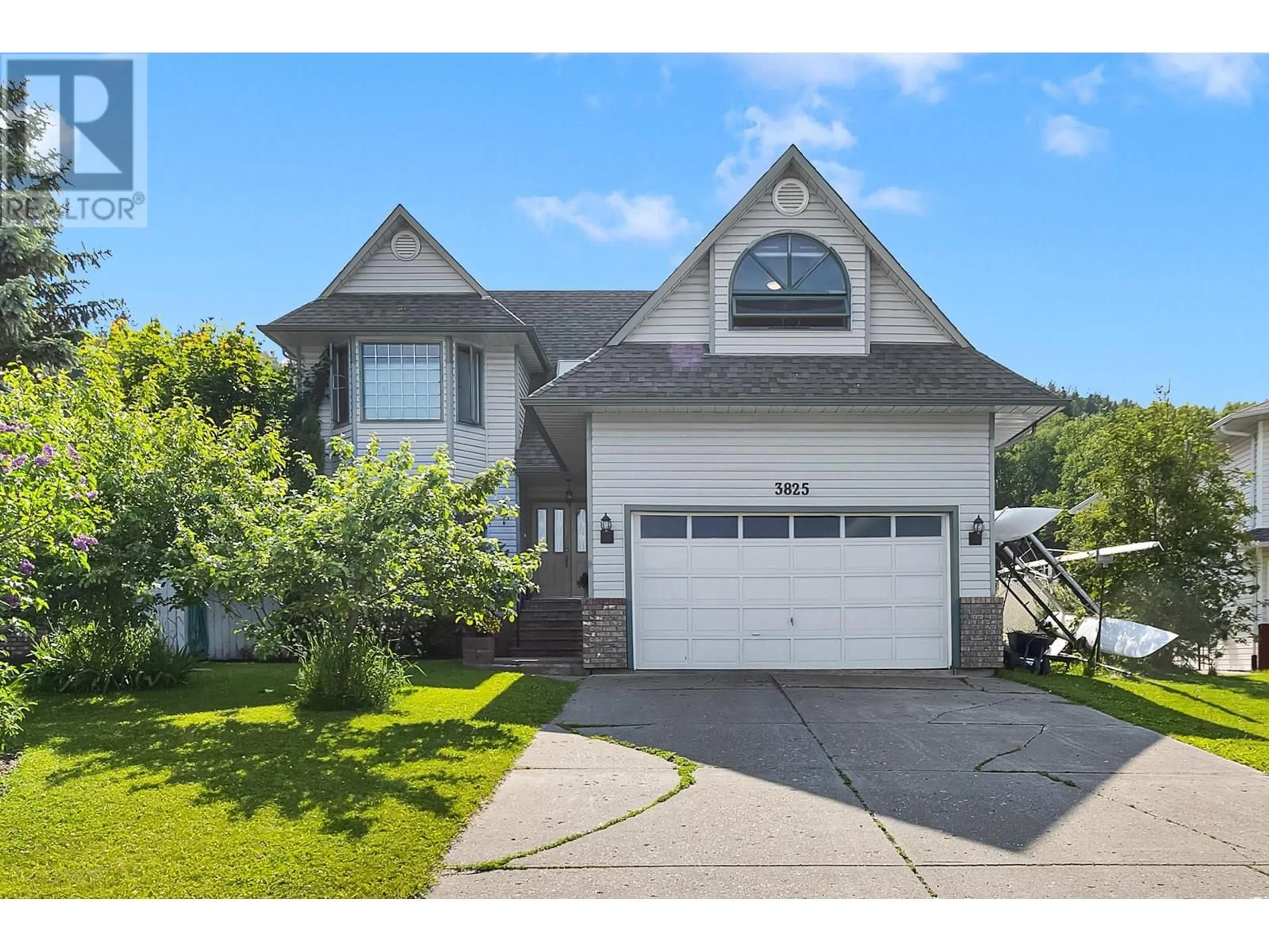 Home with vinyl exterior material, street for 3825 GRACE CRESCENT, Prince George British Columbia V2N4V9