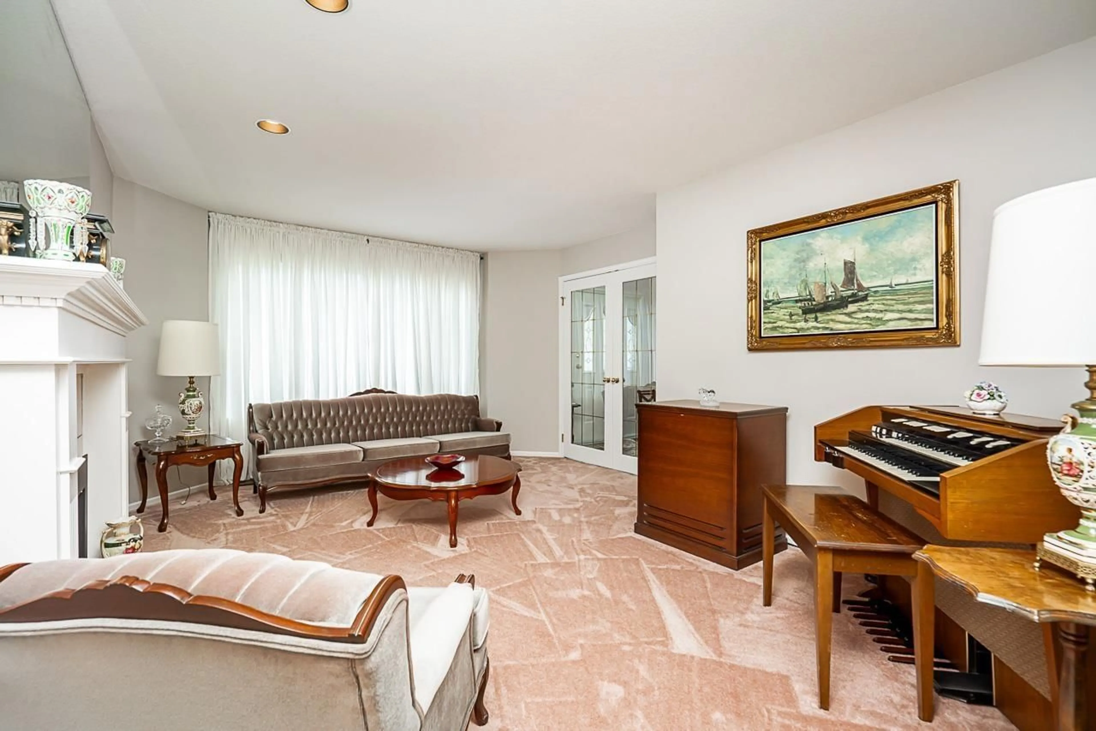 Living room with furniture, unknown for 6279 187, Surrey British Columbia V3S7N8
