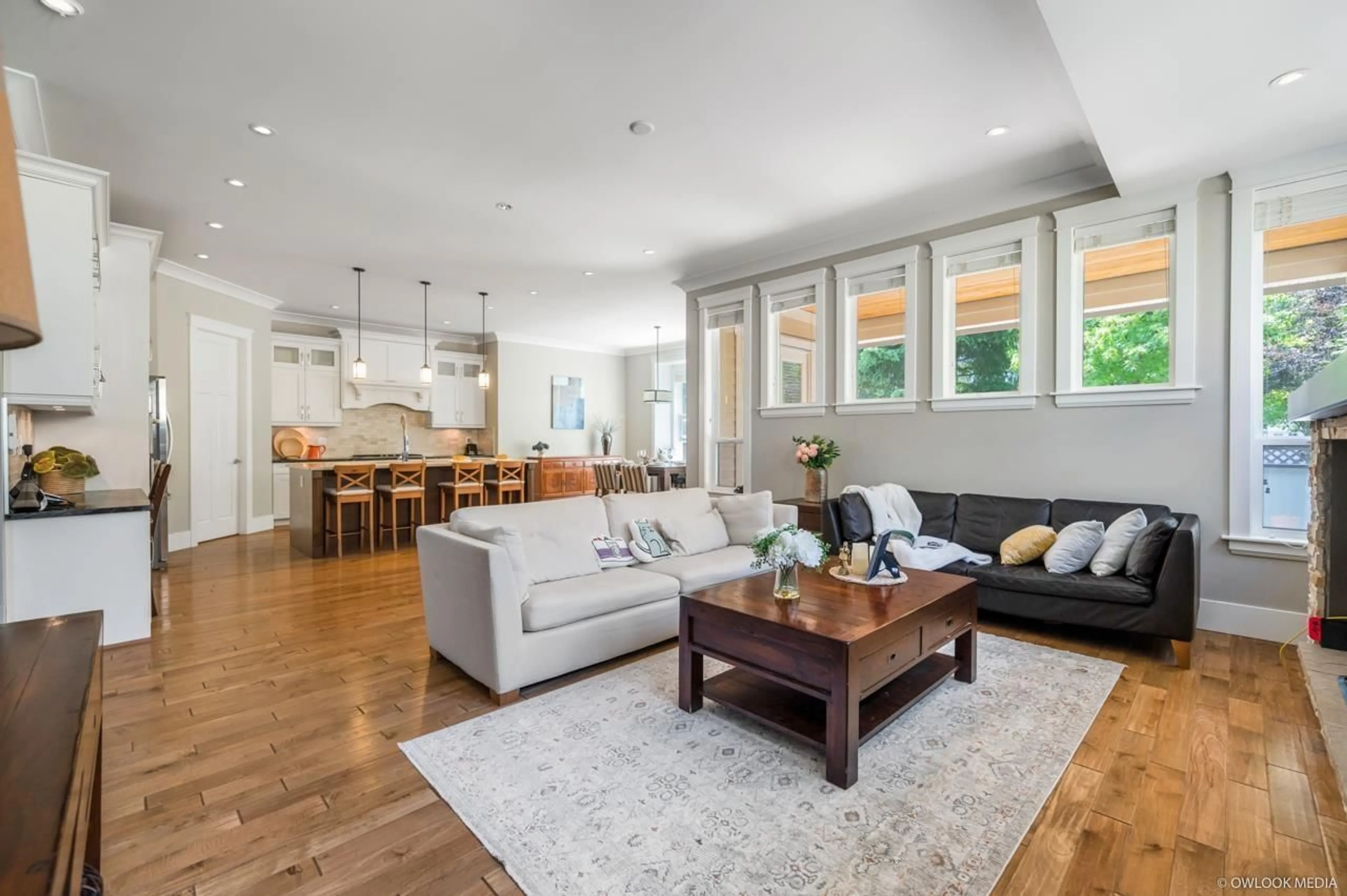 Living room with furniture, unknown for 16228 25, Surrey British Columbia V3Z6S1