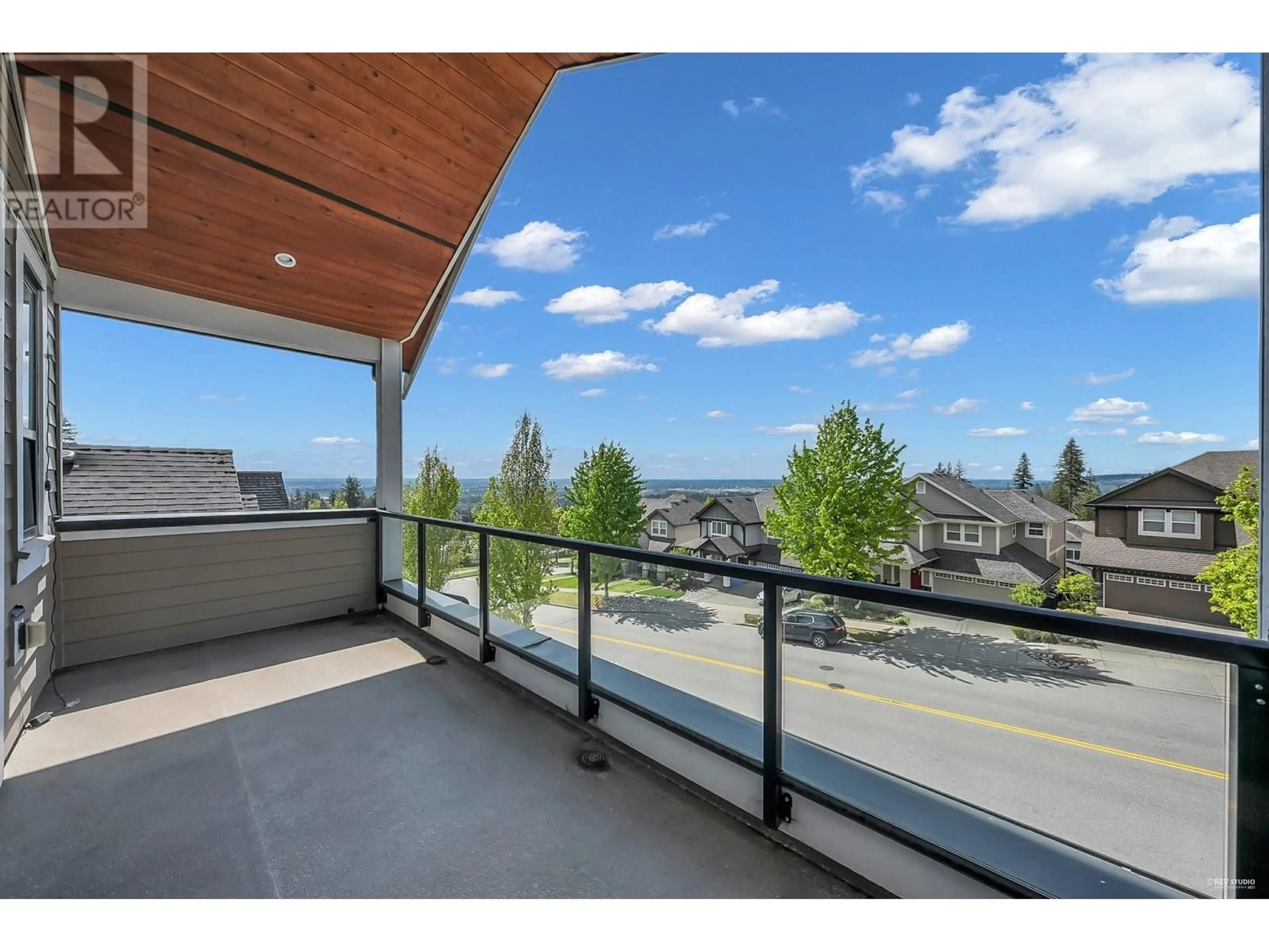 Patio, mountain view for 3523 PRINCETON AVENUE, Coquitlam British Columbia V3E0K3