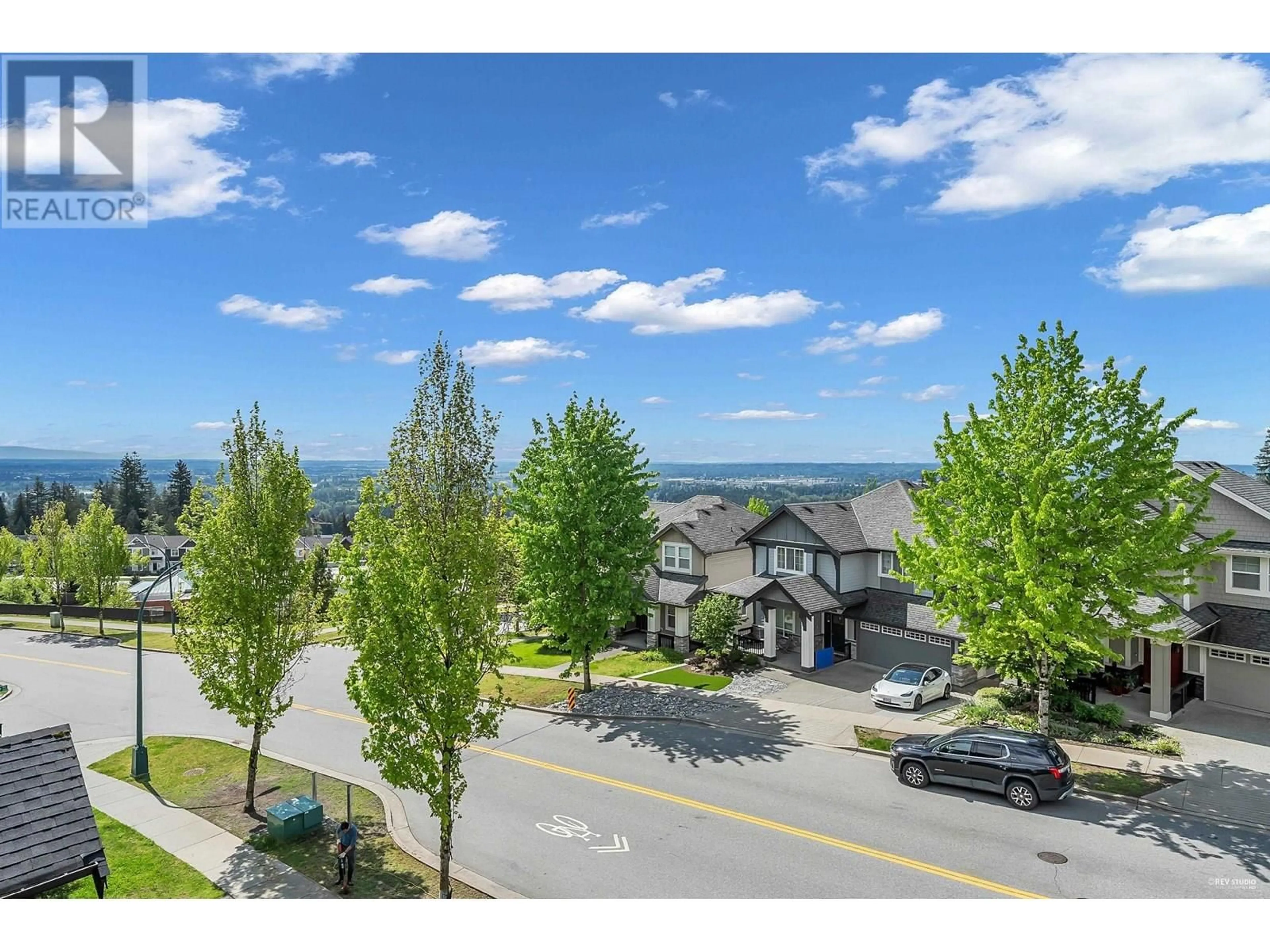 A pic from outside/outdoor area/front of a property/back of a property/a pic from drone, mountain view for 3523 PRINCETON AVENUE, Coquitlam British Columbia V3E0K3