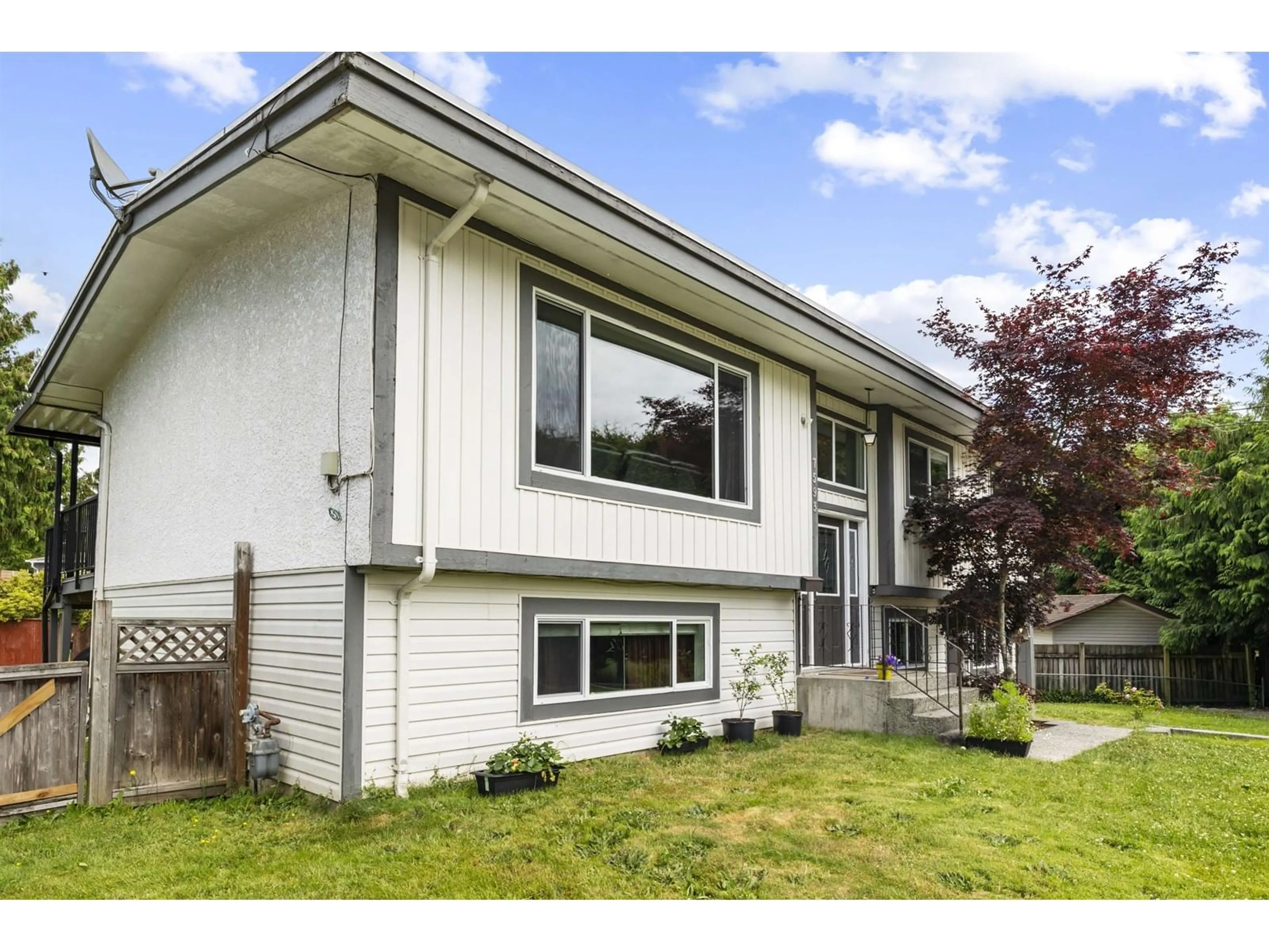 Home with vinyl exterior material, street for 7593 LARK, Mission British Columbia V2V3A4