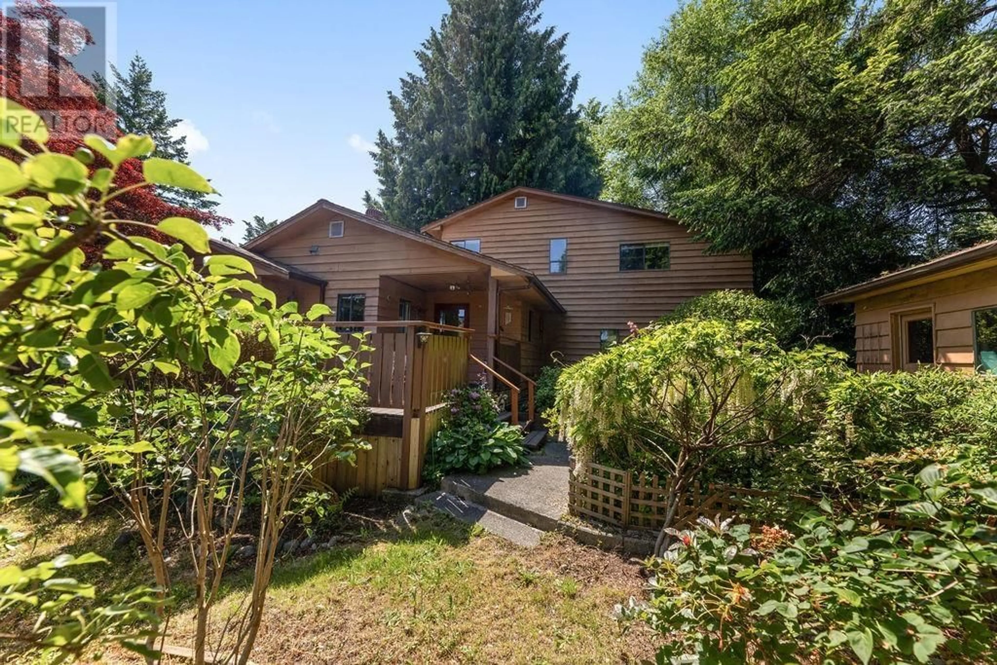 A pic from outside/outdoor area/front of a property/back of a property/a pic from drone, unknown for 1064 ROSAMUND ROAD, Gibsons British Columbia V0N1V3