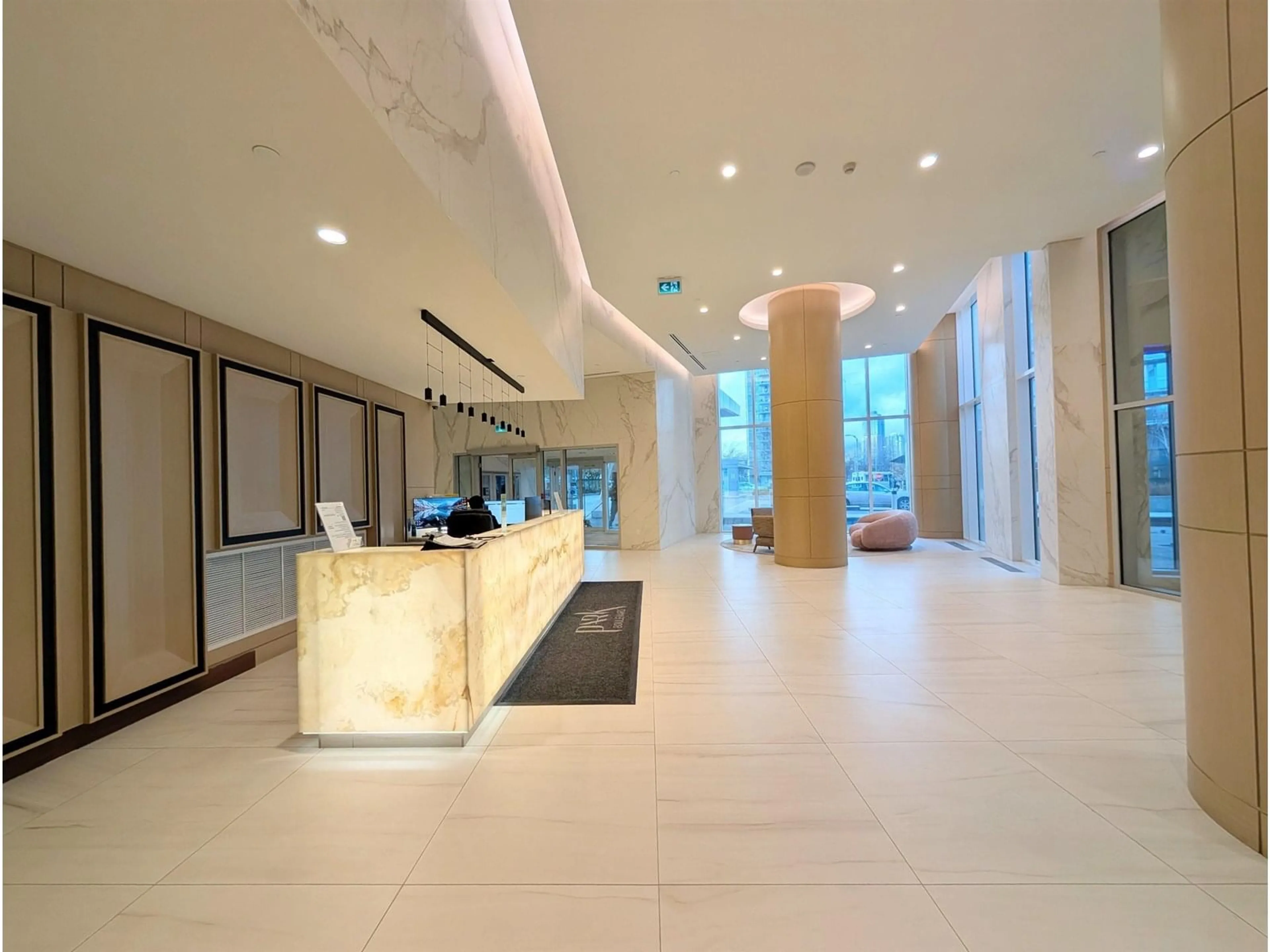 Lobby for 1105 - 9887 WHALLEY, Surrey British Columbia V3T0P4