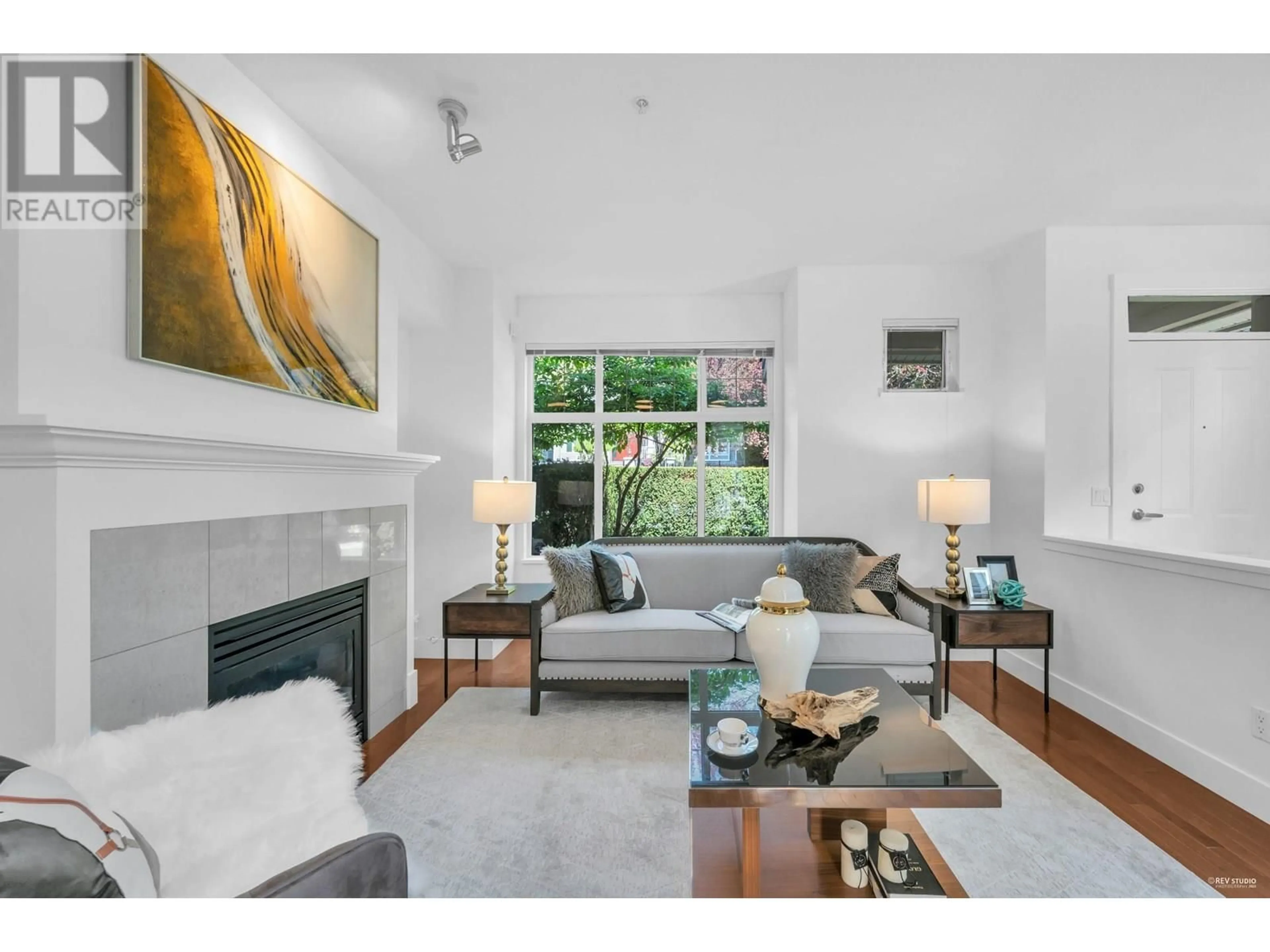 Living room with furniture, unknown for 980 58TH AVENUE, Vancouver British Columbia V6P6Y3