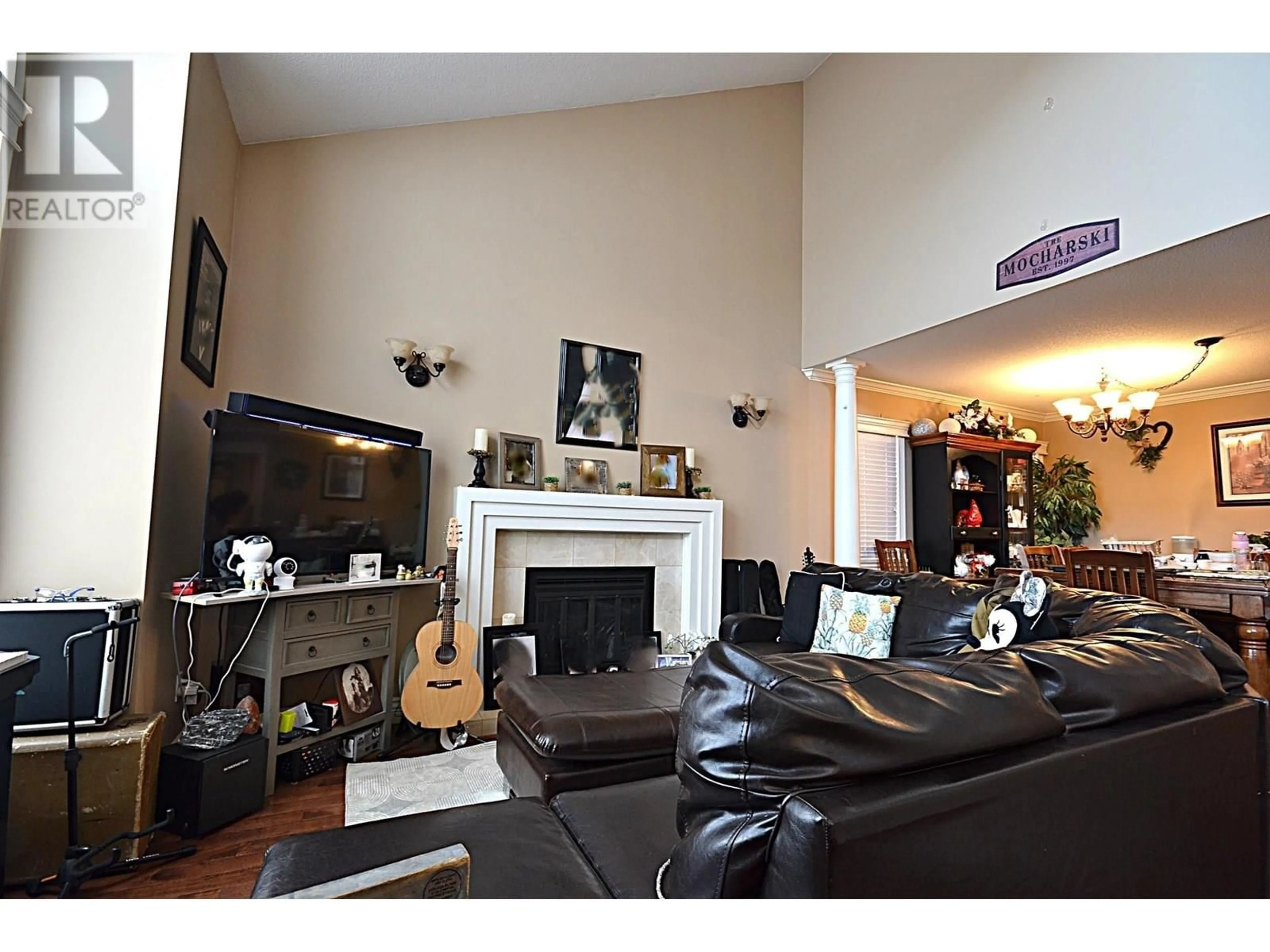Living room with furniture, unknown for 8832 15TH AVENUE, Burnaby British Columbia V3N1Y3