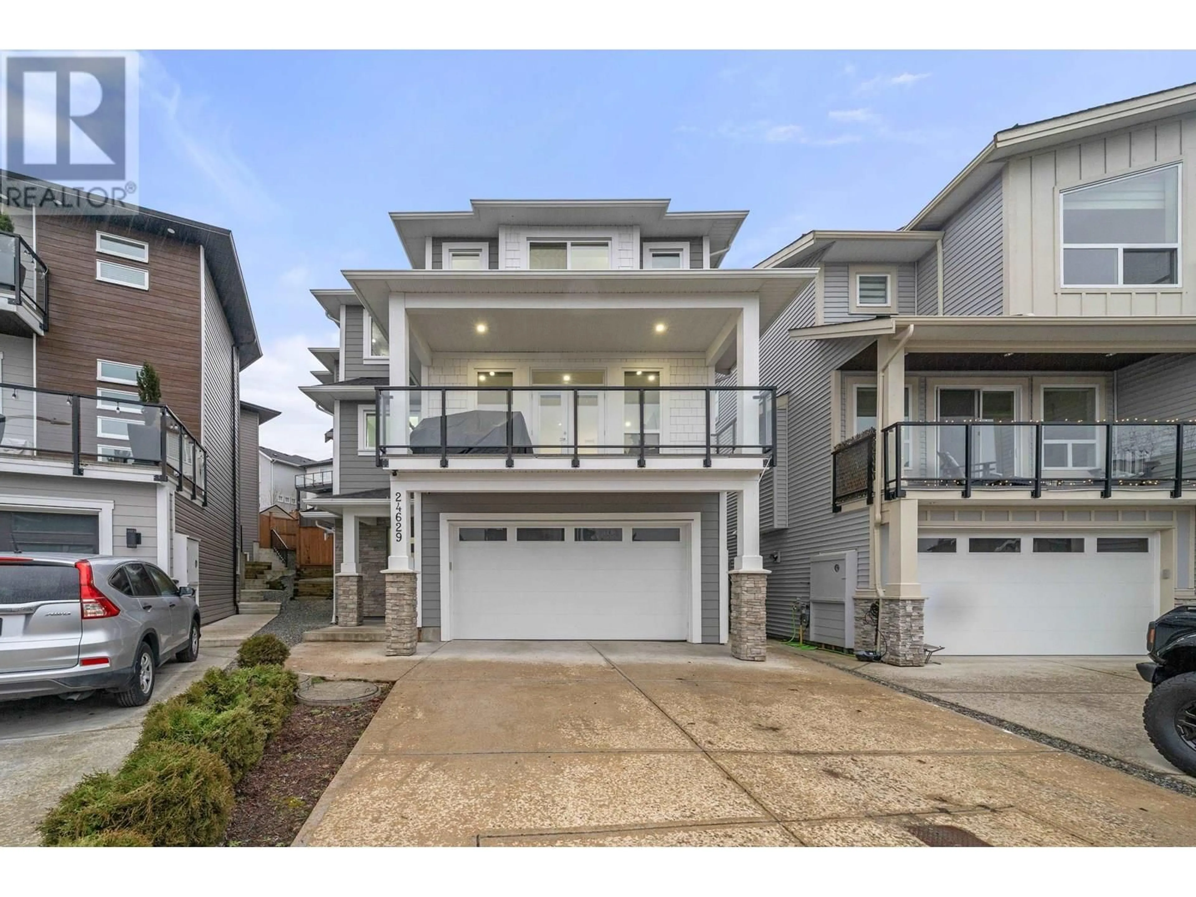 Home with vinyl exterior material, street for 24629 105A AVENUE, Maple Ridge British Columbia V2W0K3