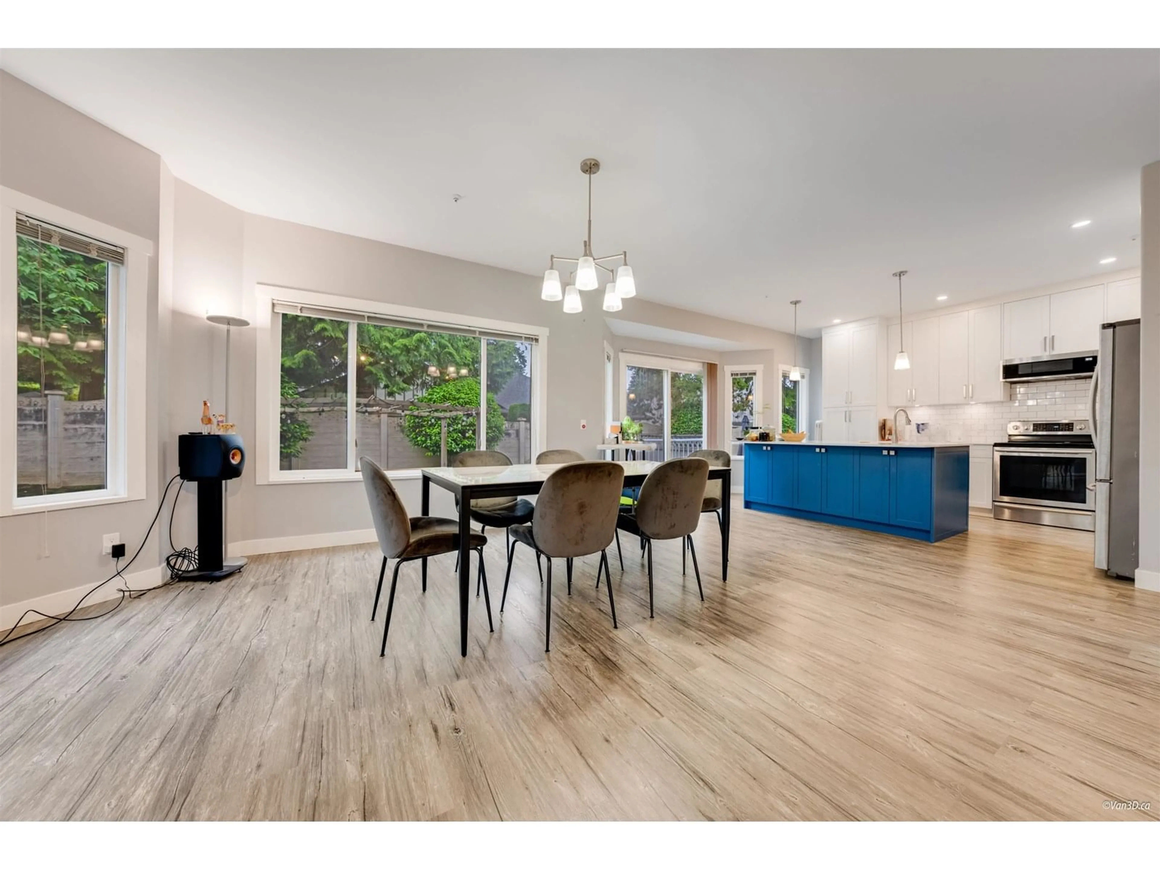 Open concept kitchen, unknown for 11 - 20750 TELEGRAPH, Langley British Columbia V1M2W1
