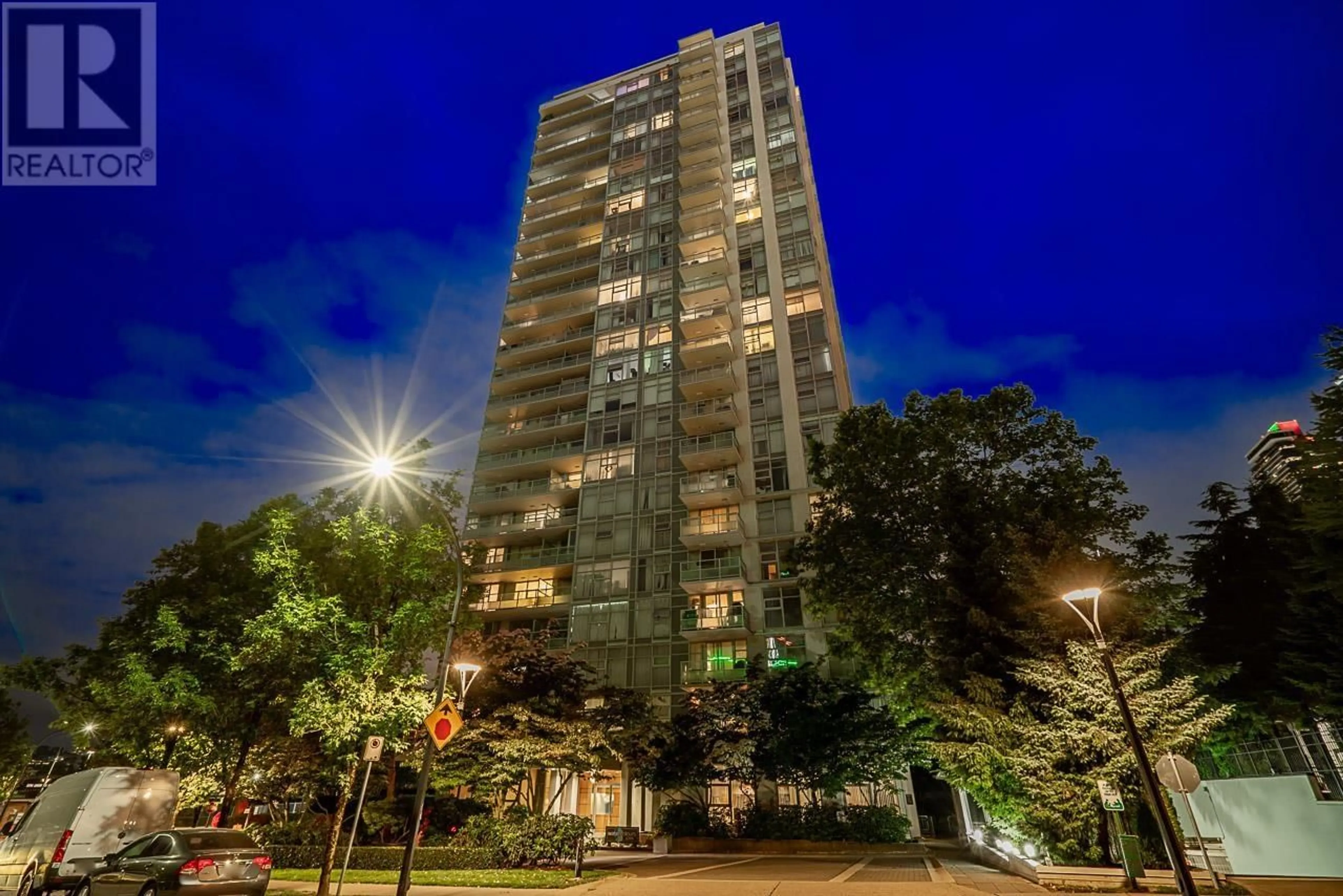 Patio, building for 2903 - 2289 YUKON CRESCENT, Burnaby British Columbia V5C0B2