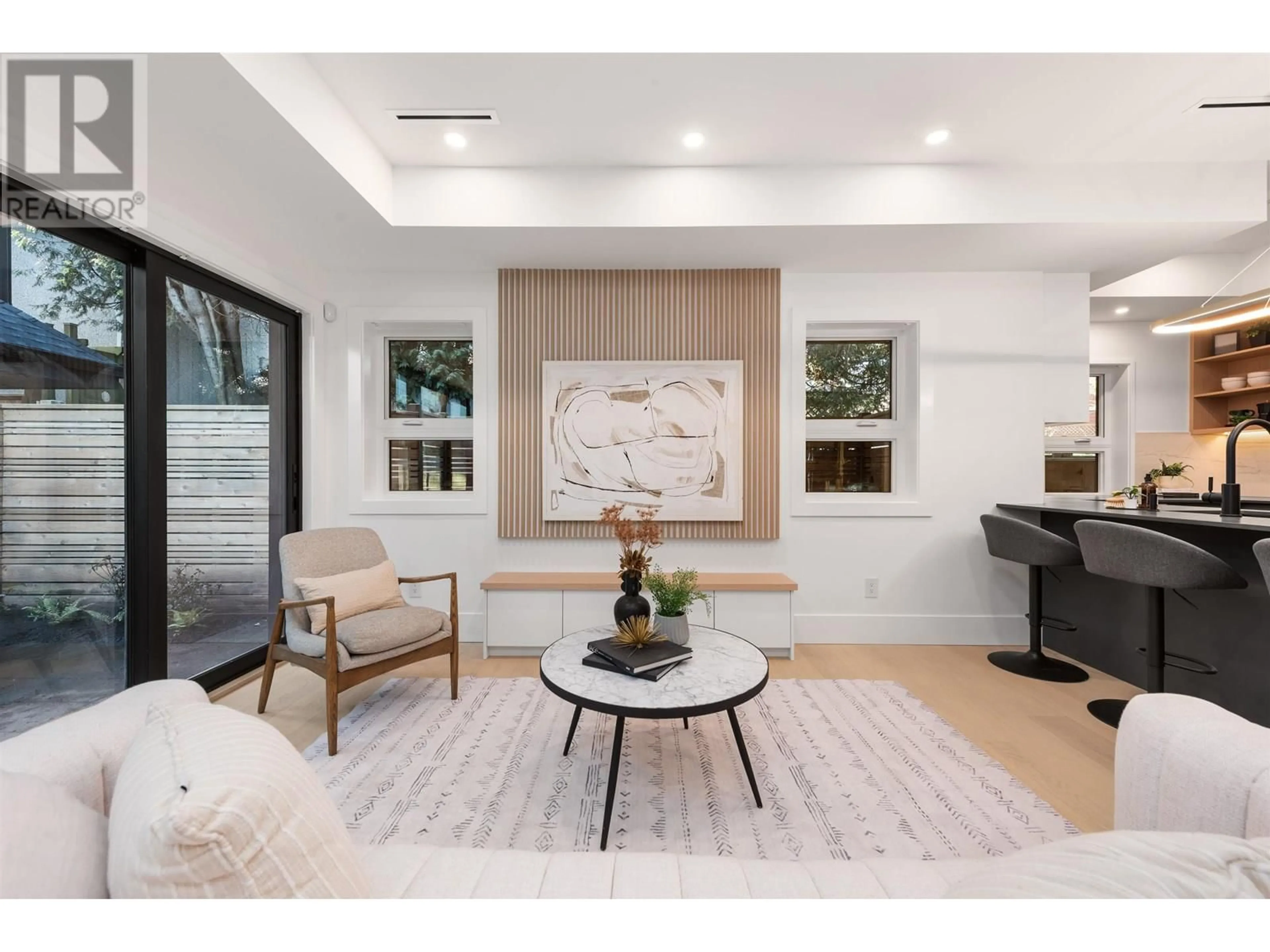 Living room with furniture, unknown for 3 - 367 33RD AVENUE, Vancouver British Columbia V5V2Z8