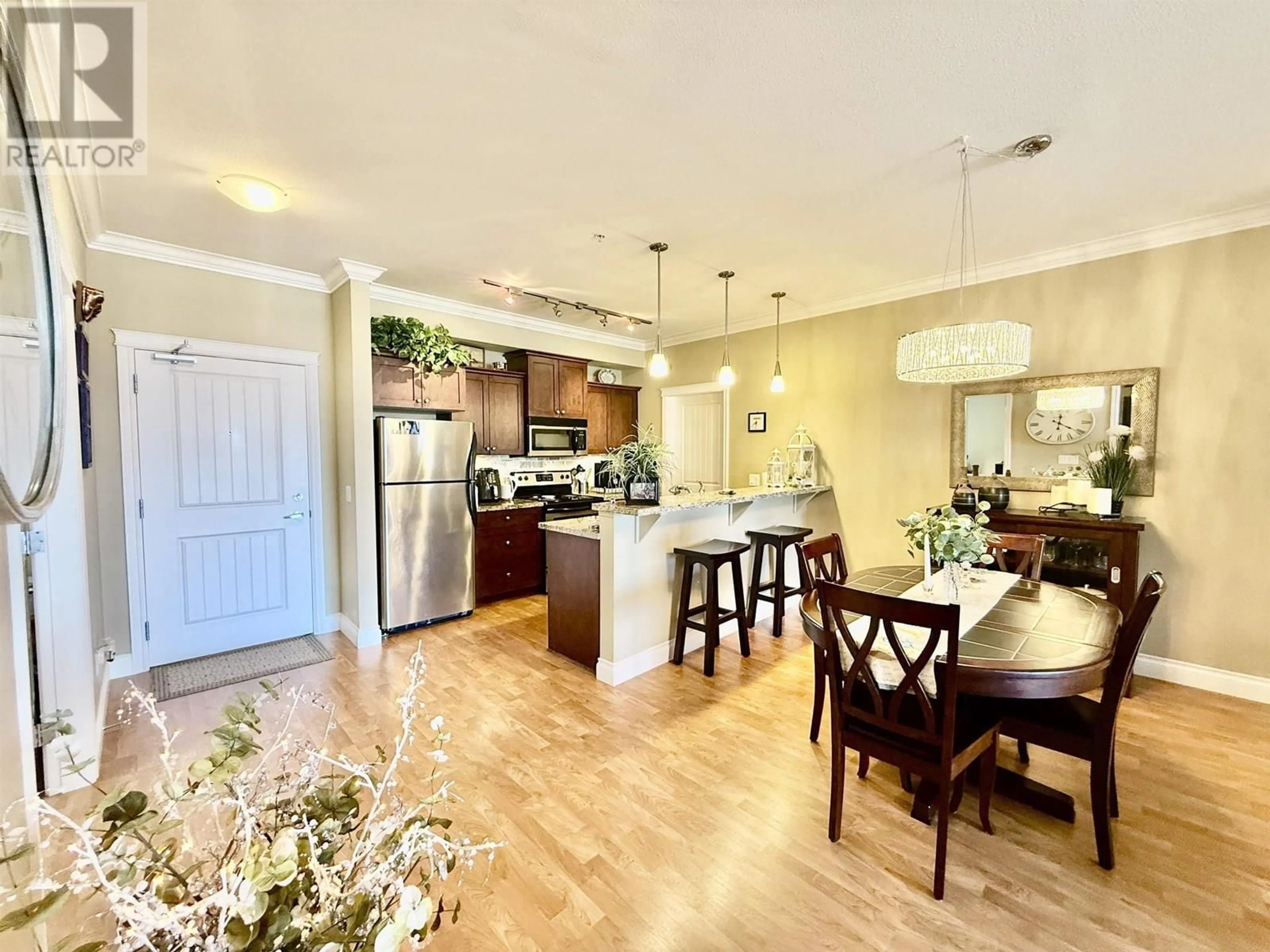 Open concept kitchen, unknown for 215 - 12258 224 STREET, Maple Ridge British Columbia V2X8Y7