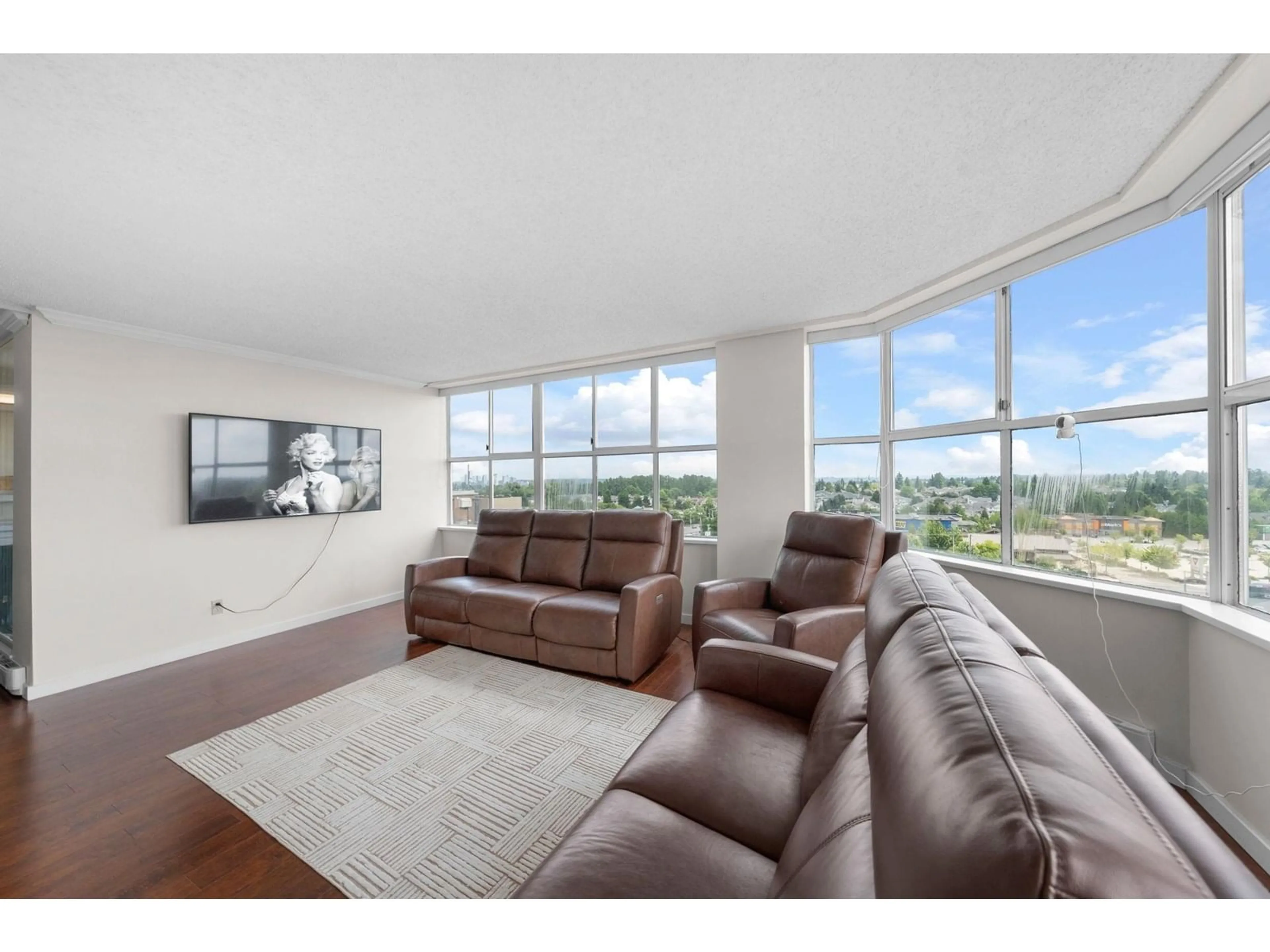 Living room with furniture, unknown for 1002 - 11920 80, Delta British Columbia V4C8E8