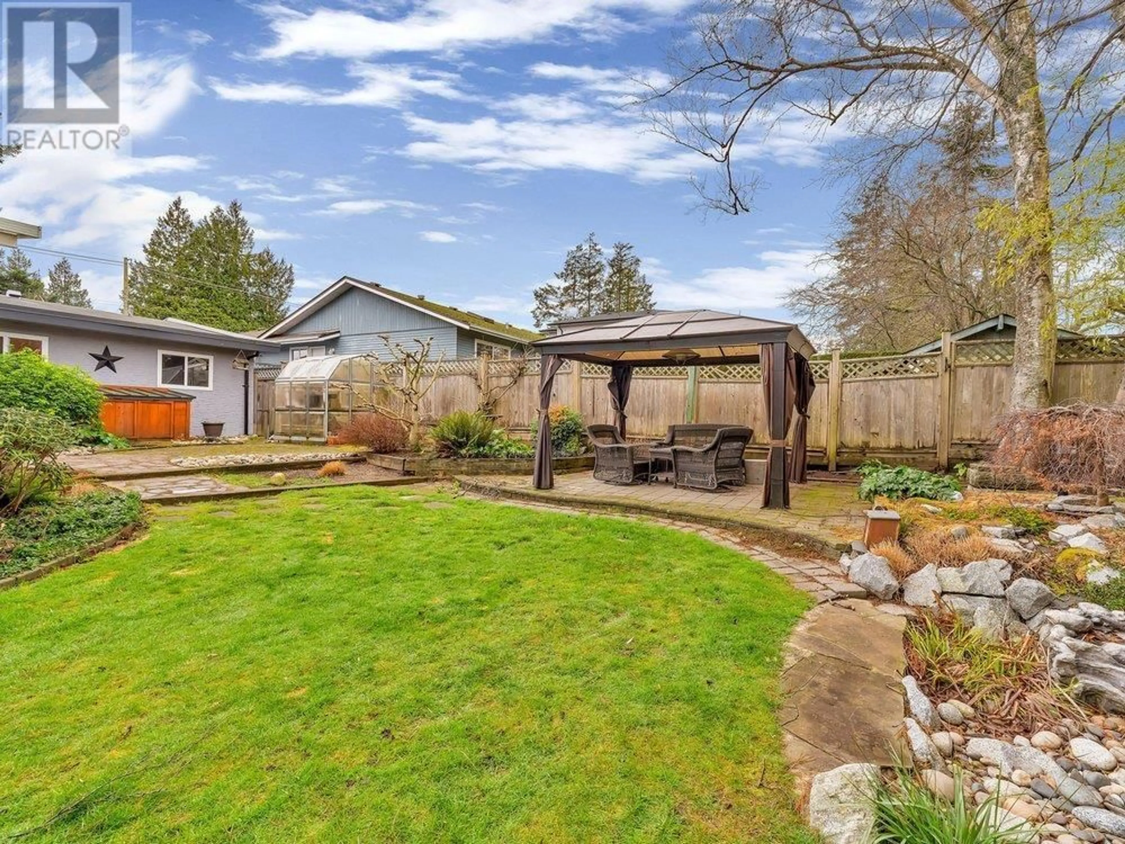 Patio, unknown for 5231 1 AVENUE, Delta British Columbia V4M1B4