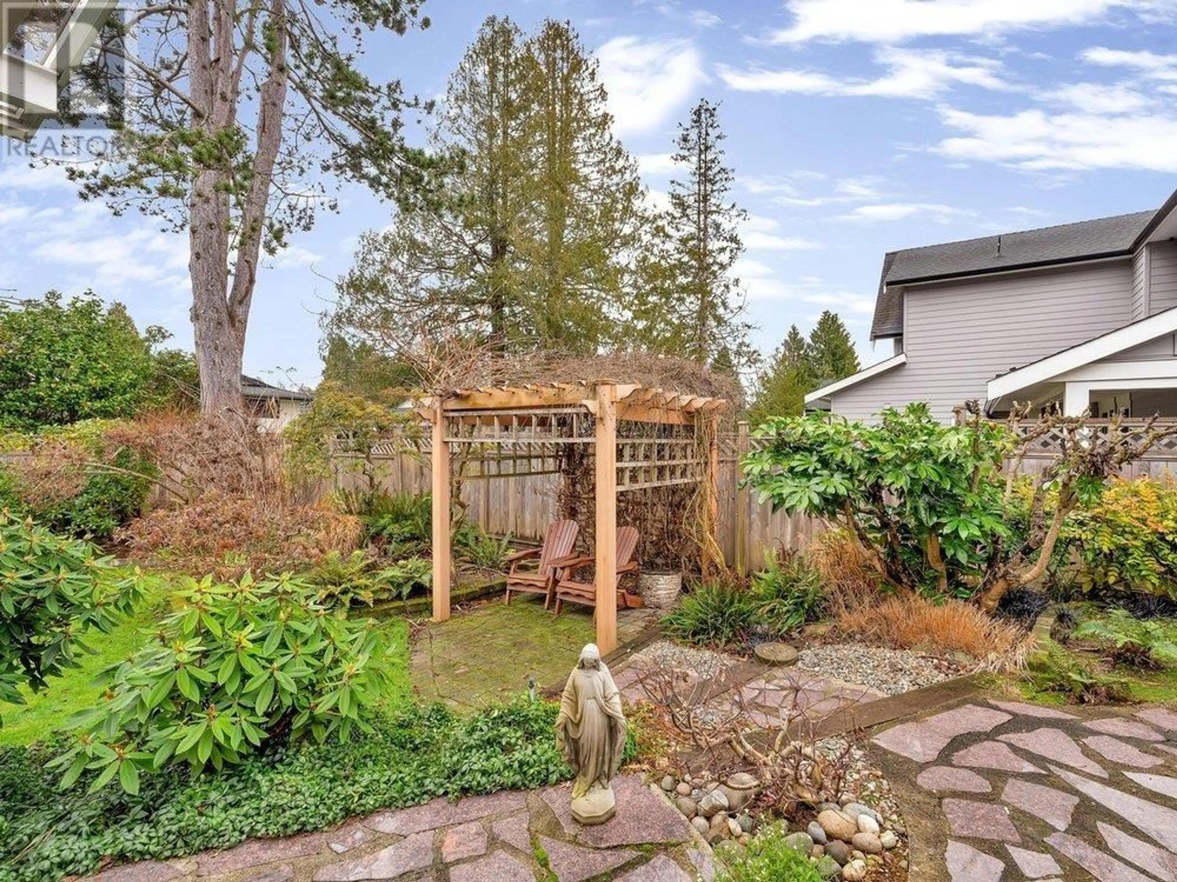 Patio, unknown for 5231 1 AVENUE, Delta British Columbia V4M1B4
