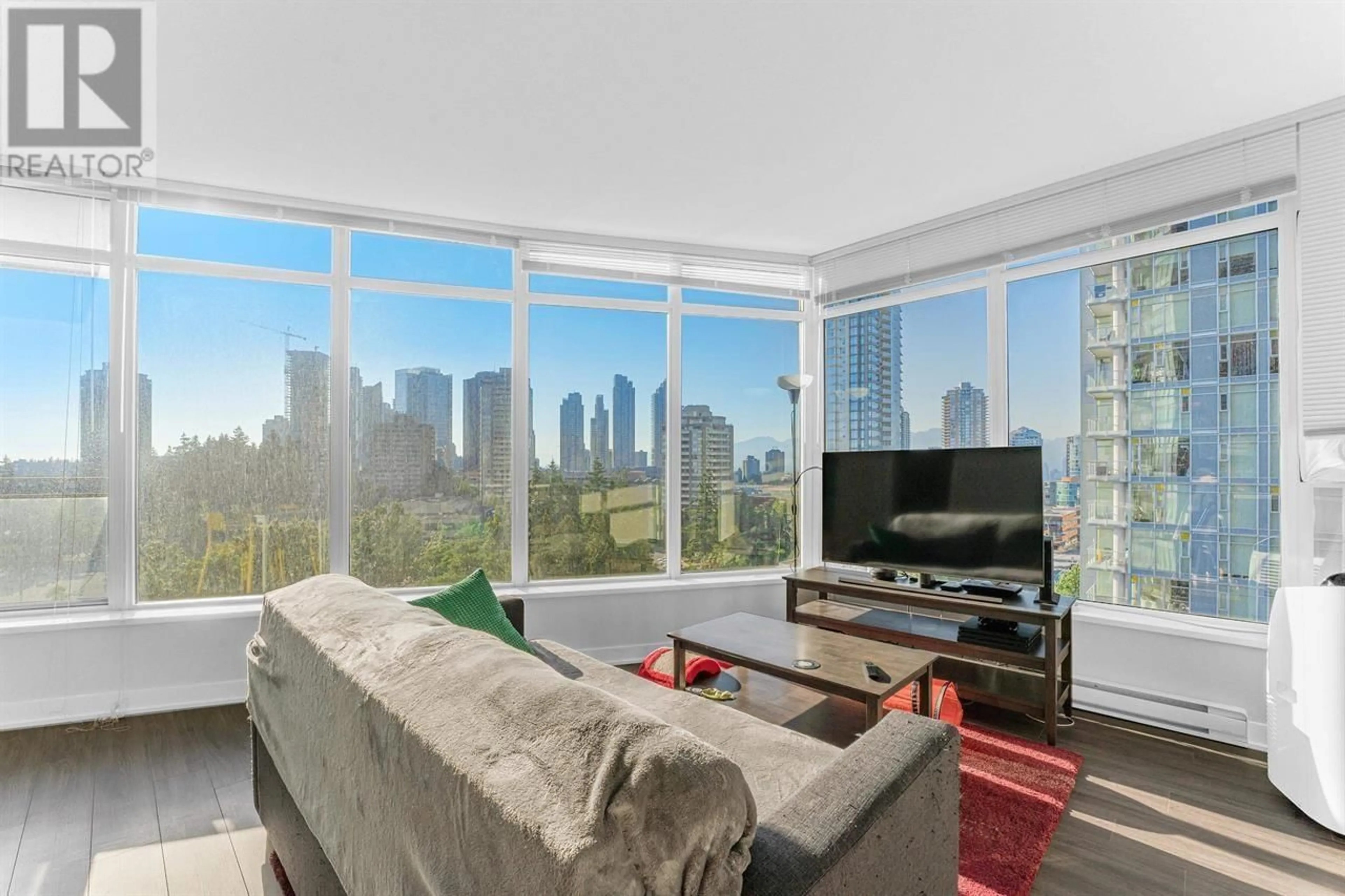 Living room with furniture, unknown for 1104 - 4900 LENNOX LANE, Burnaby British Columbia V5H0G9