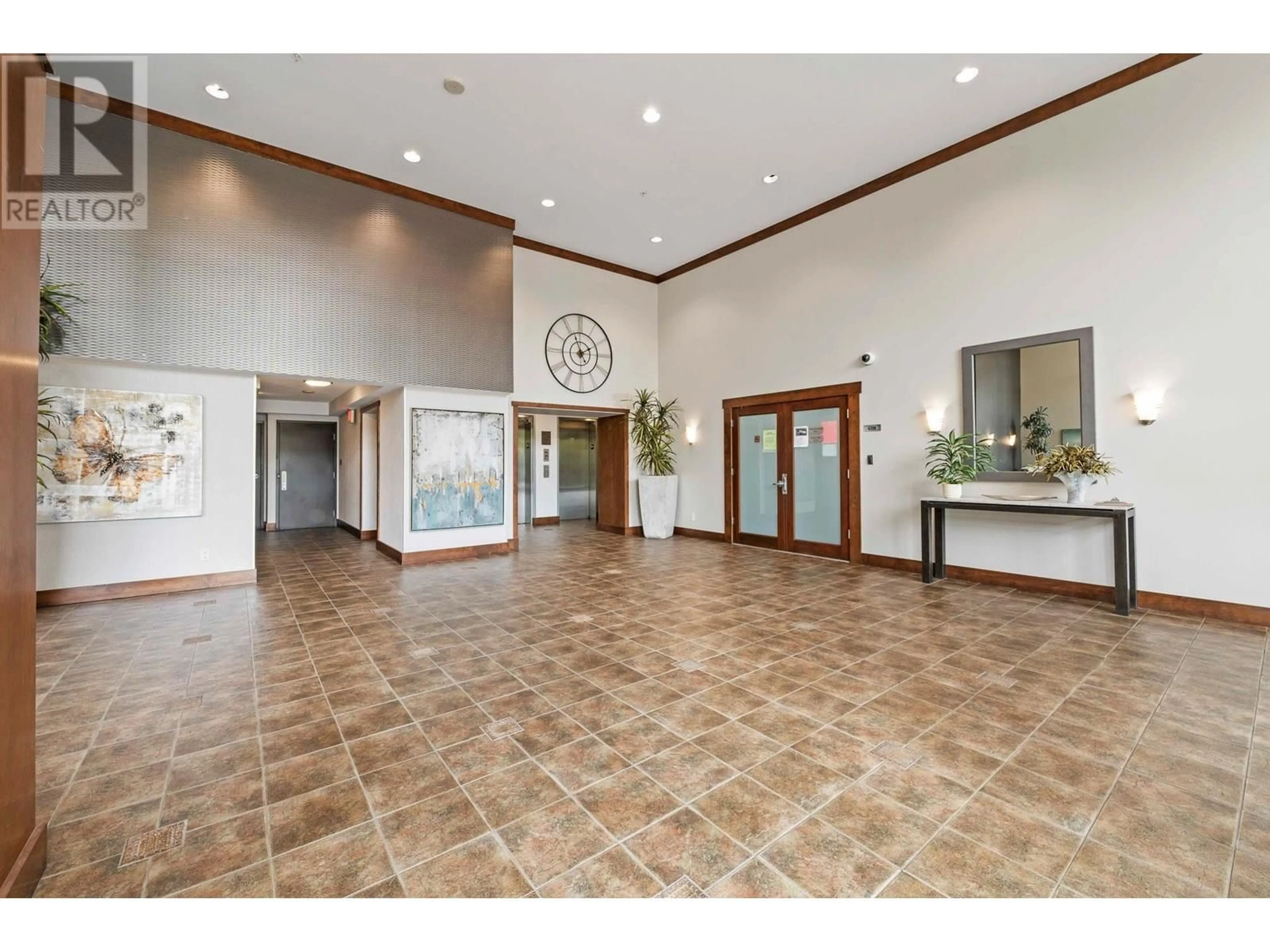 Indoor foyer for 1006 - 290 NEWPORT DRIVE, Port Moody British Columbia V3H5N2
