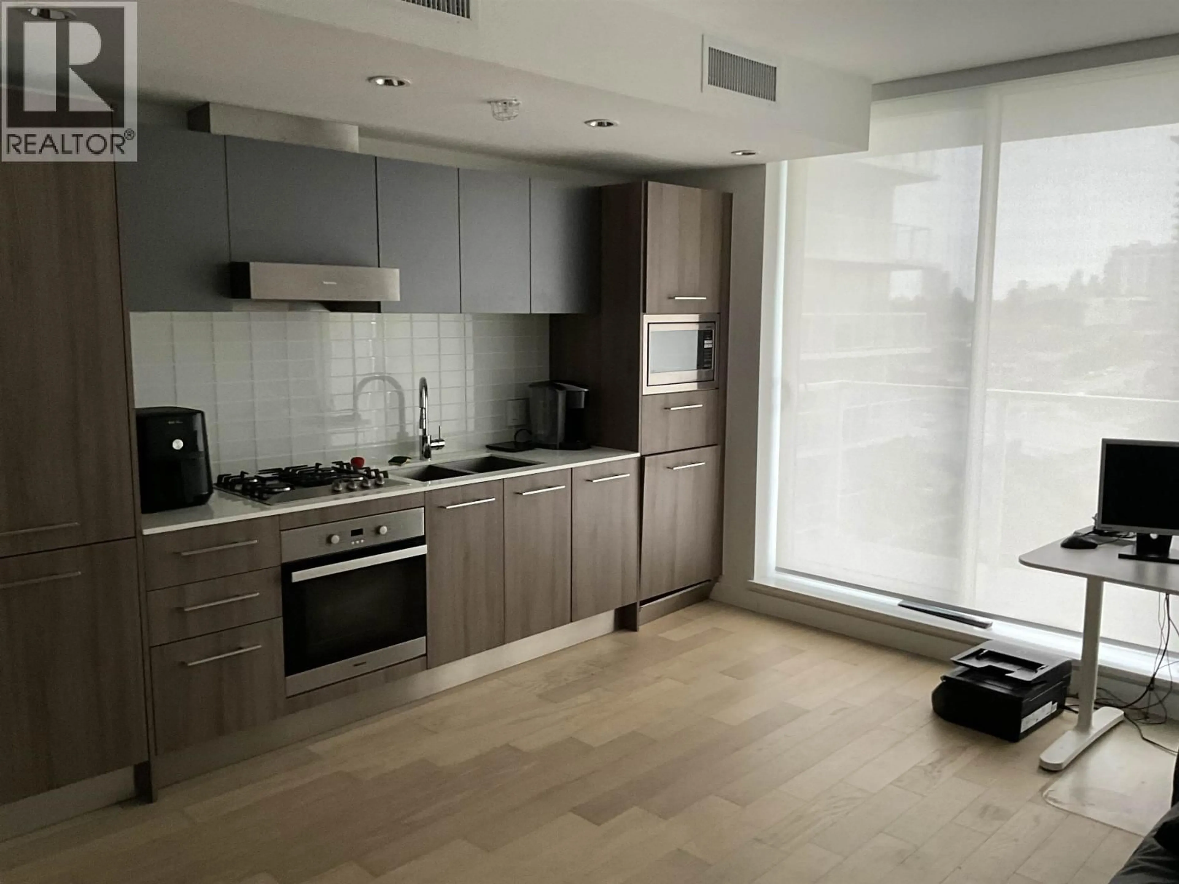 Standard kitchen, unknown for 1003 - 2221 30TH AVENUE, Vancouver British Columbia V5N0G6