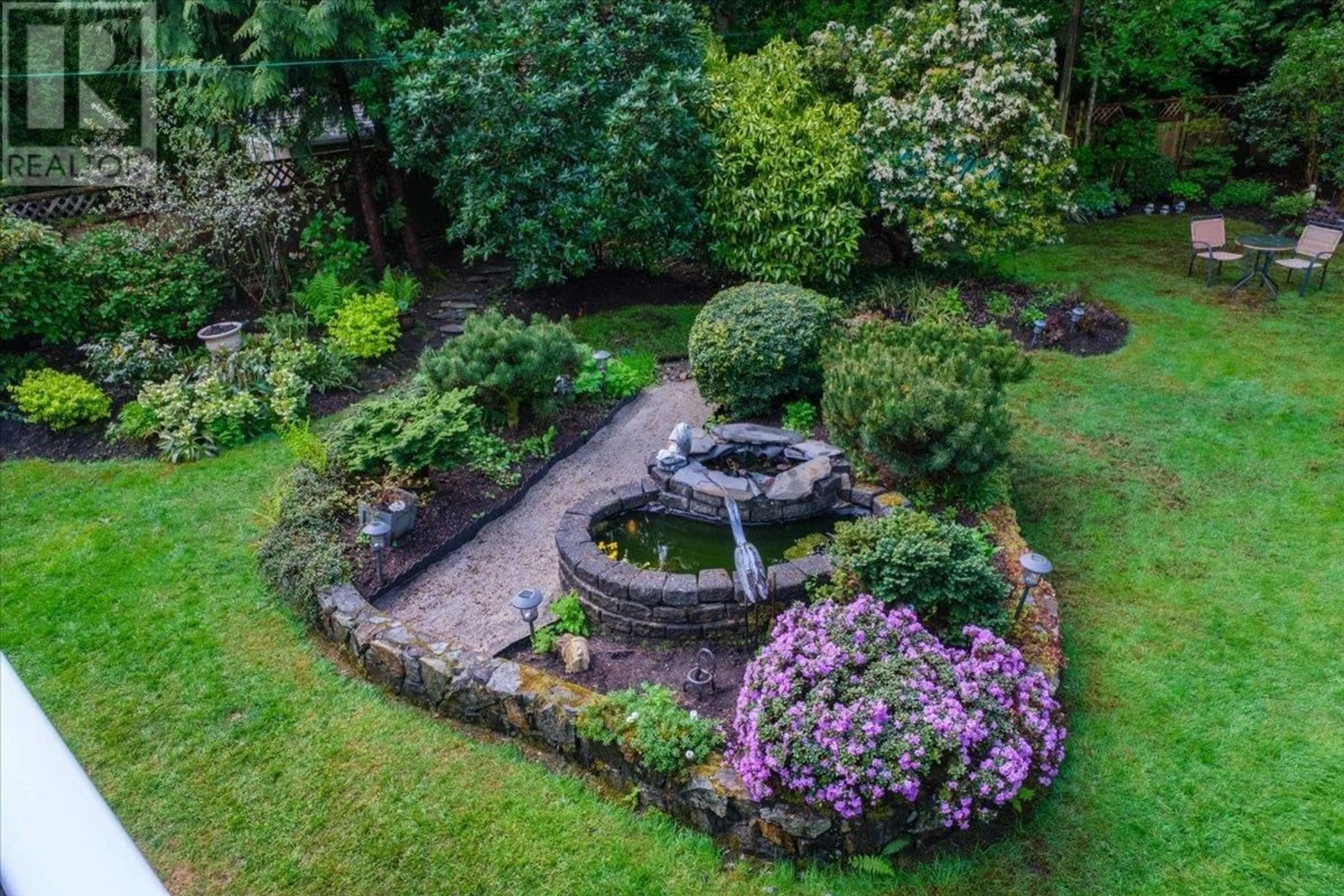 A pic from outside/outdoor area/front of a property/back of a property/a pic from drone, unknown for 2235 WHITMAN AVENUE, North Vancouver British Columbia V7H2C6
