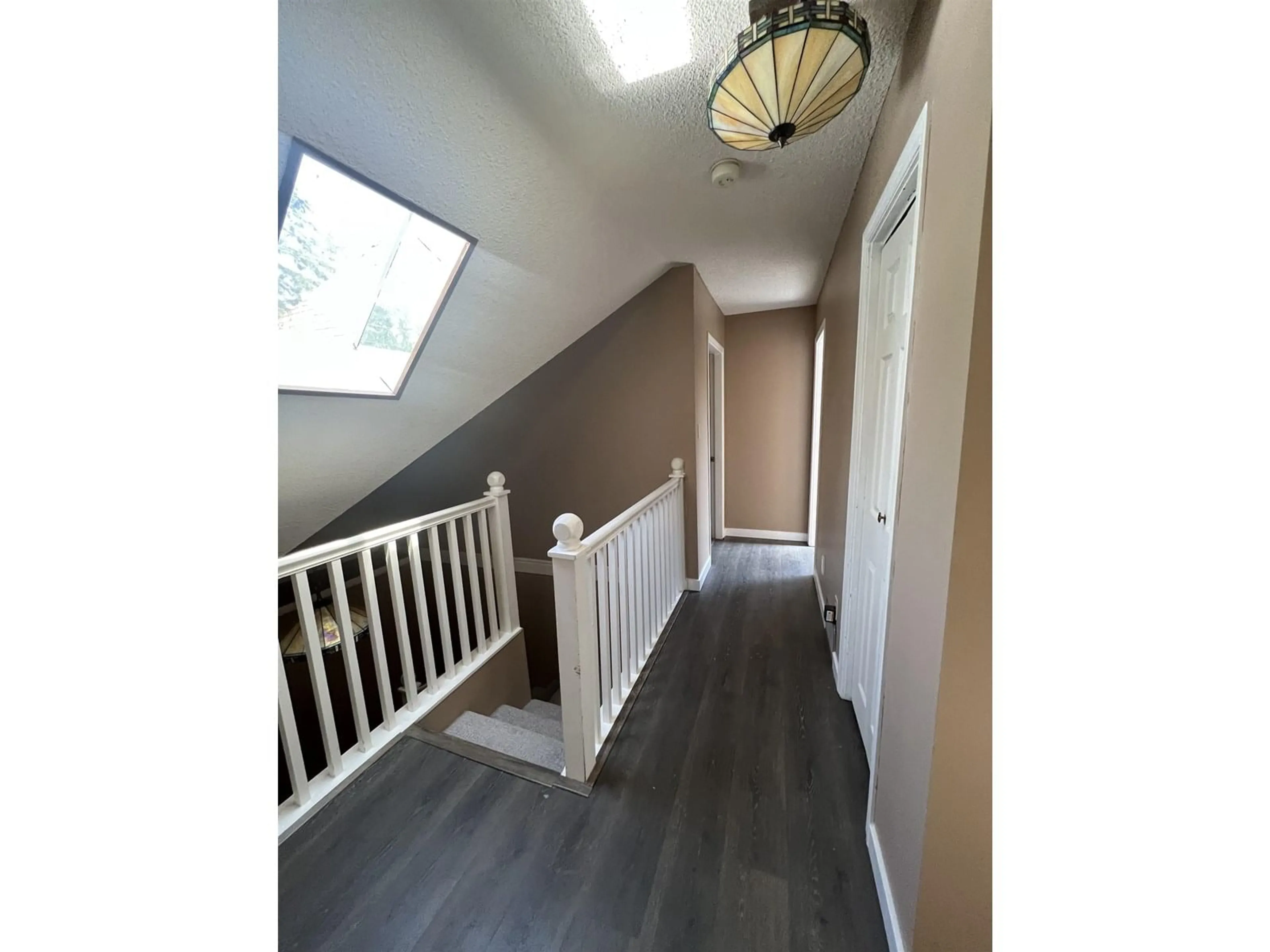 Indoor entryway for 14720 60, Surrey British Columbia V3S1R7