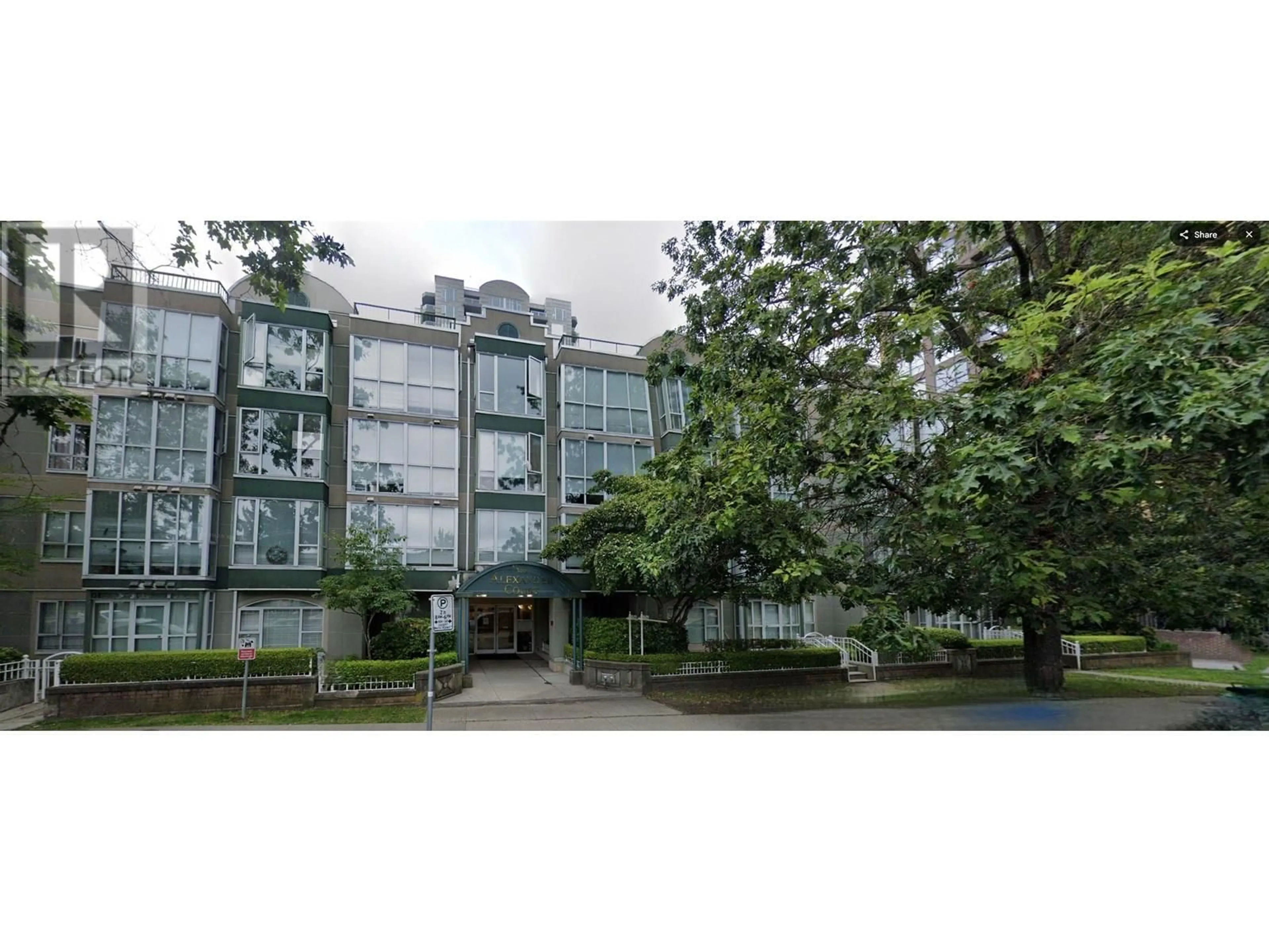 Indoor foyer for 410 - 3488 VANNESS AVENUE, Vancouver British Columbia V5R6C8