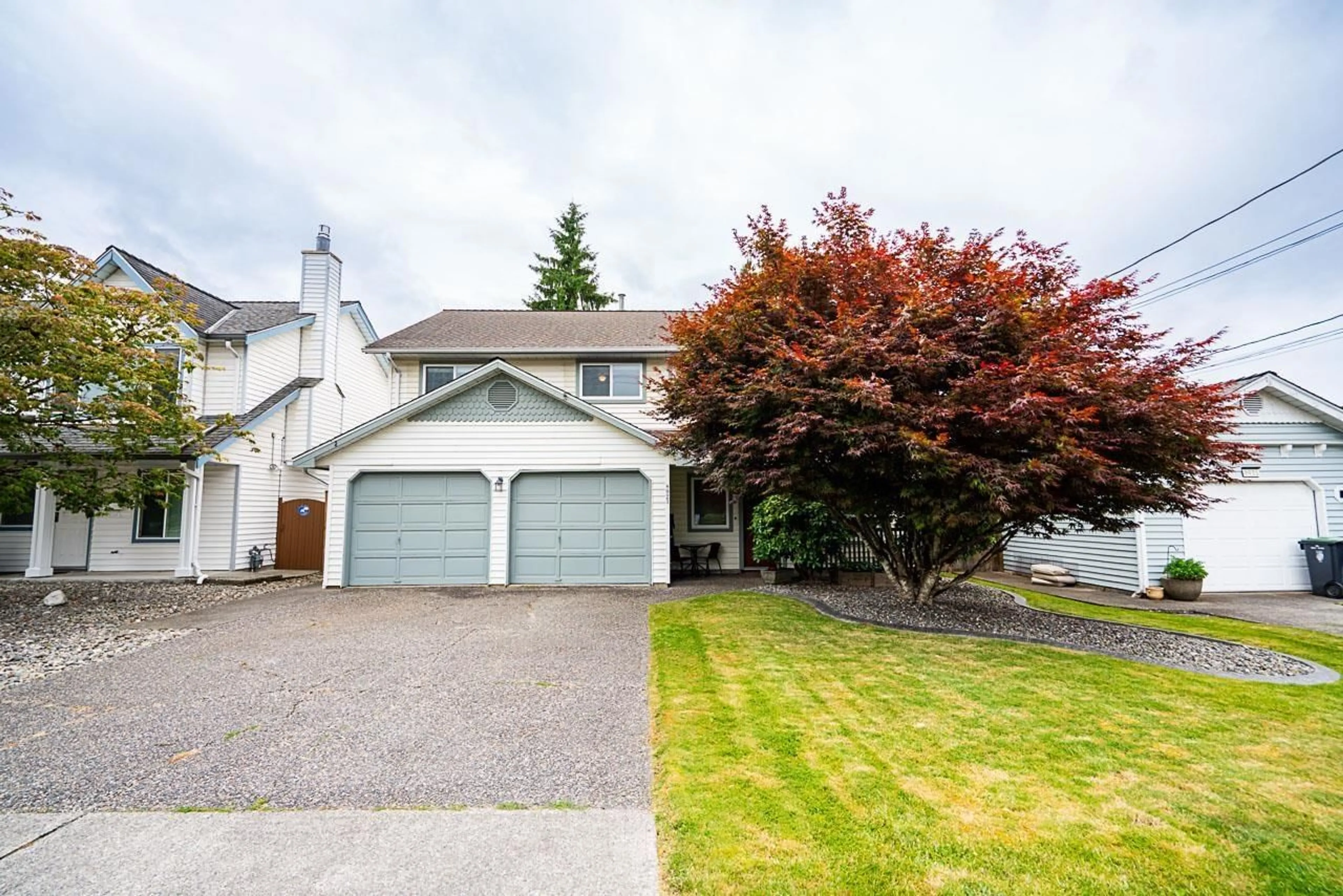Home with vinyl exterior material, street for 8923 204, Langley British Columbia V1M1Y5