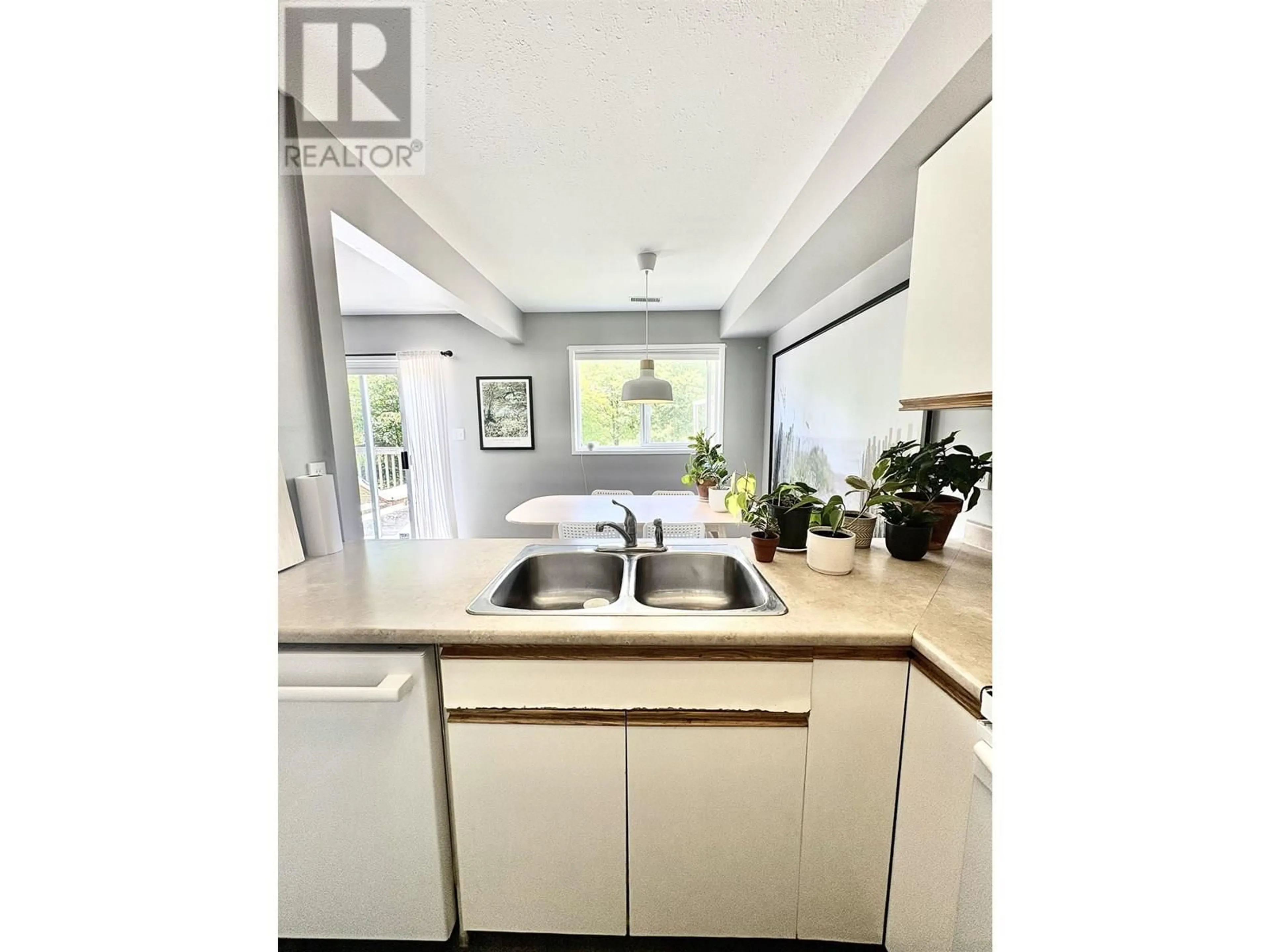 Open concept kitchen, unknown for 2417 KALUM STREET, Terrace British Columbia V8G2M2