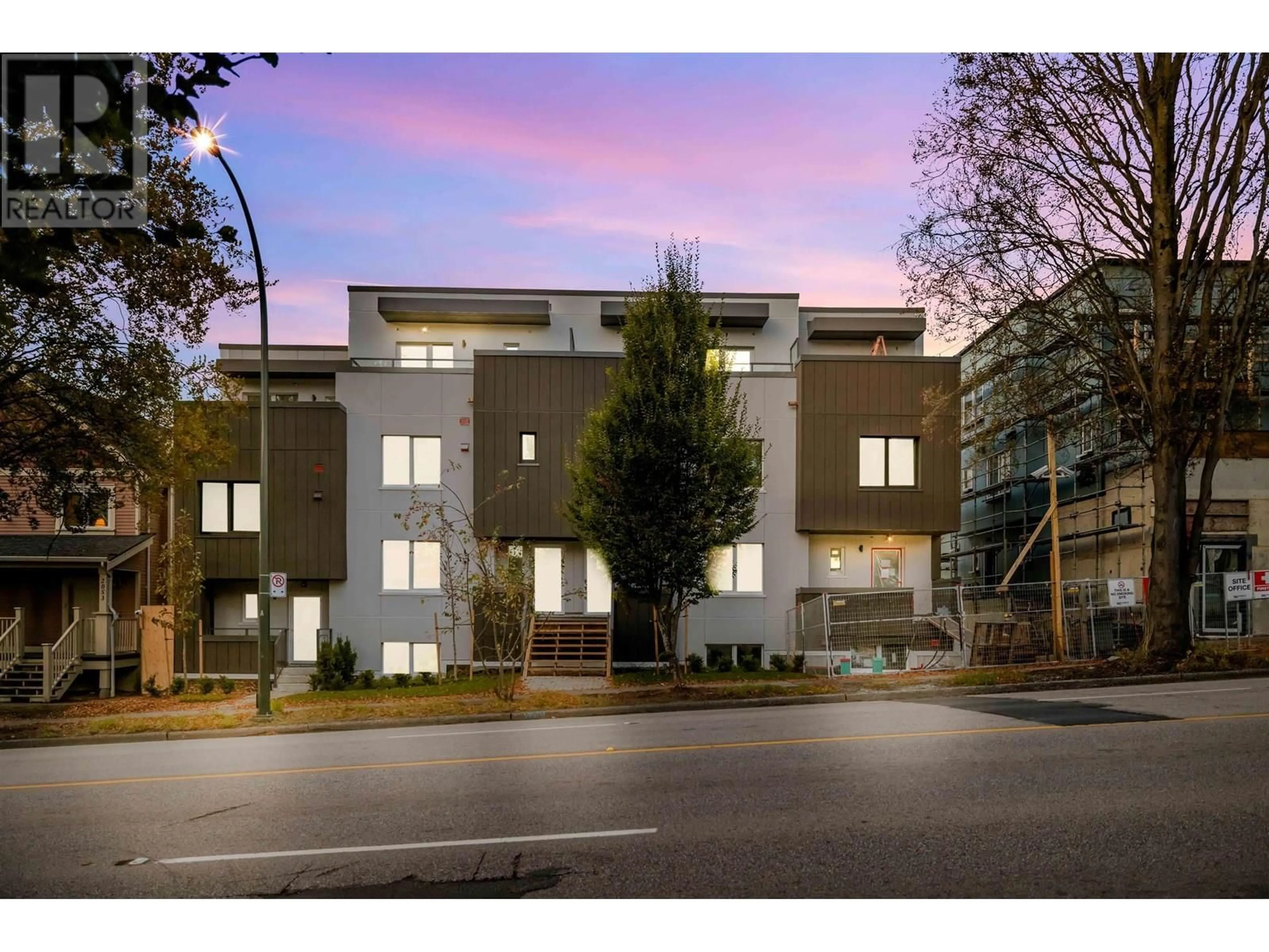 Unknown for 2069 1ST AVENUE, Vancouver British Columbia V5N1B6