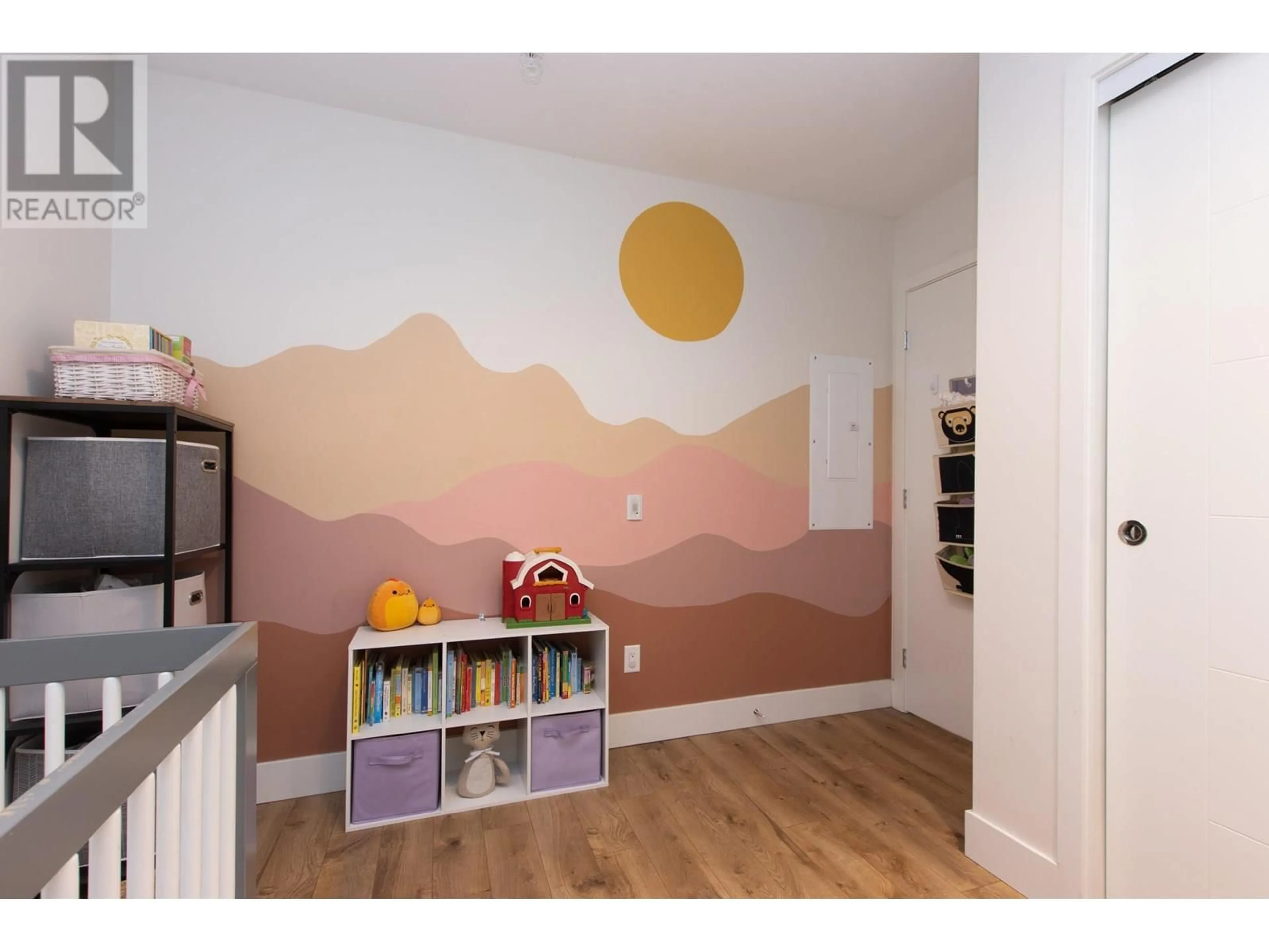 A pic of a room for 421 - 38362 BUCKLEY AVENUE, Squamish British Columbia V8B0J8